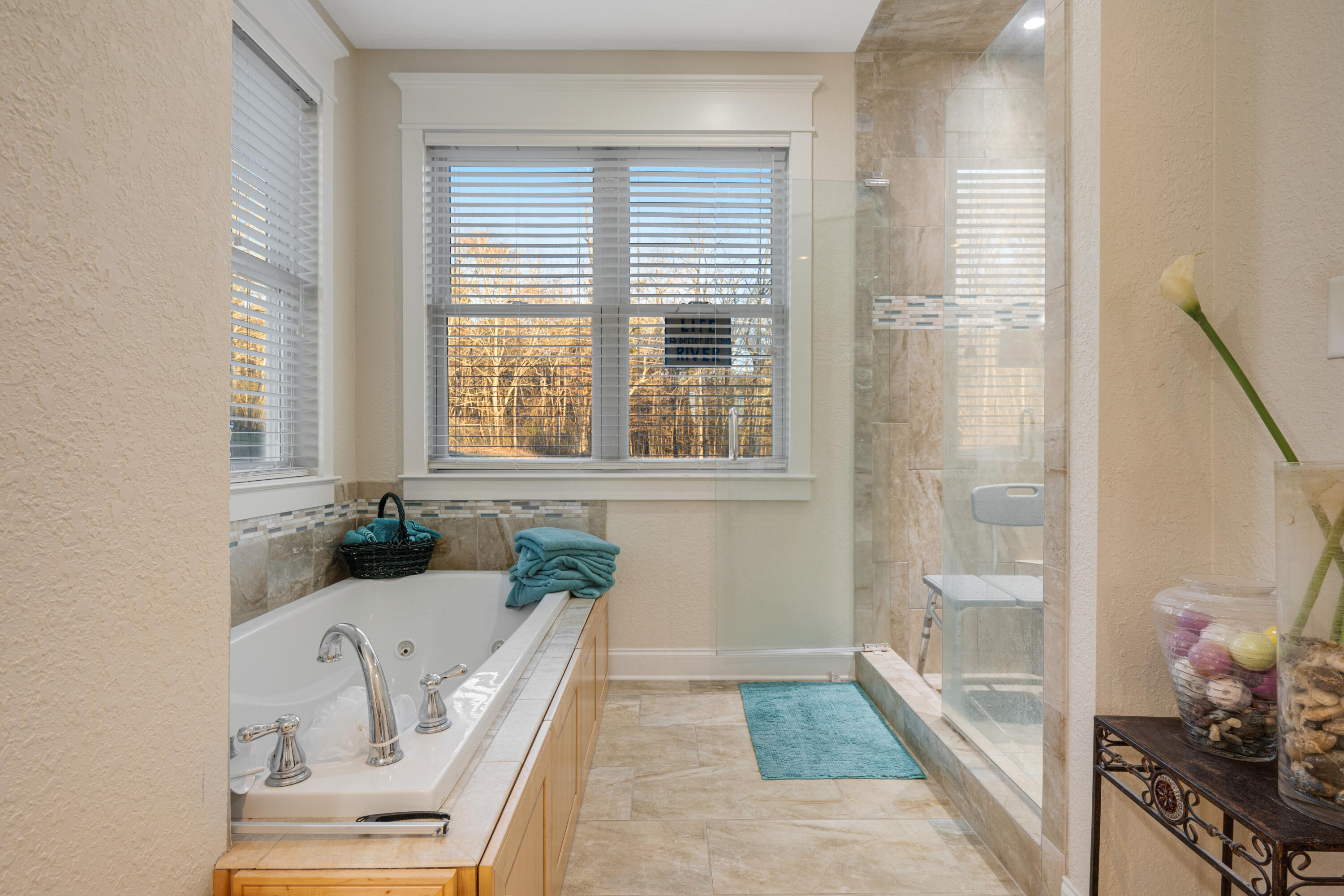 14302 Bluffview Drive