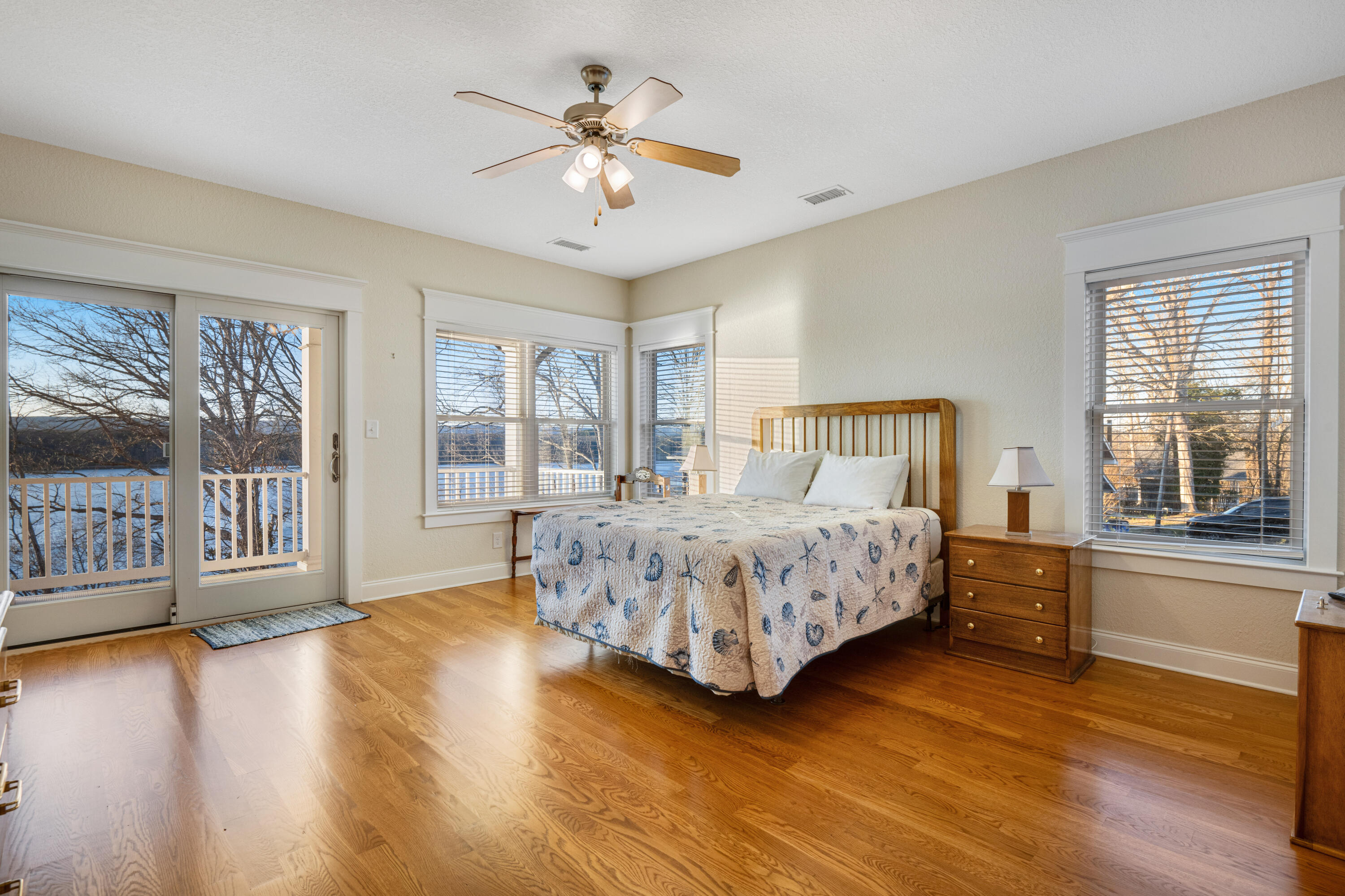 14302 Bluffview Drive