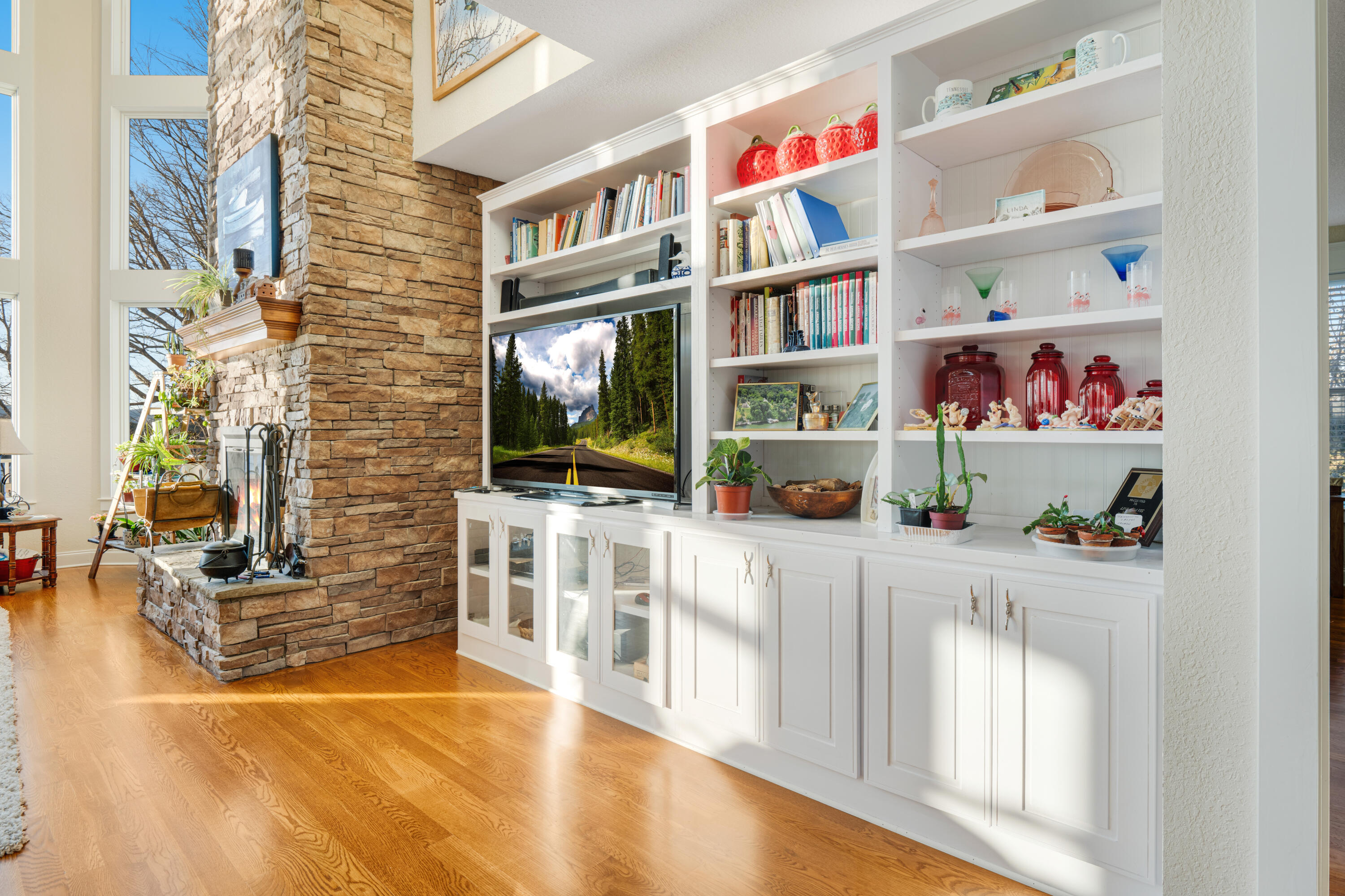 14302 Bluffview Drive