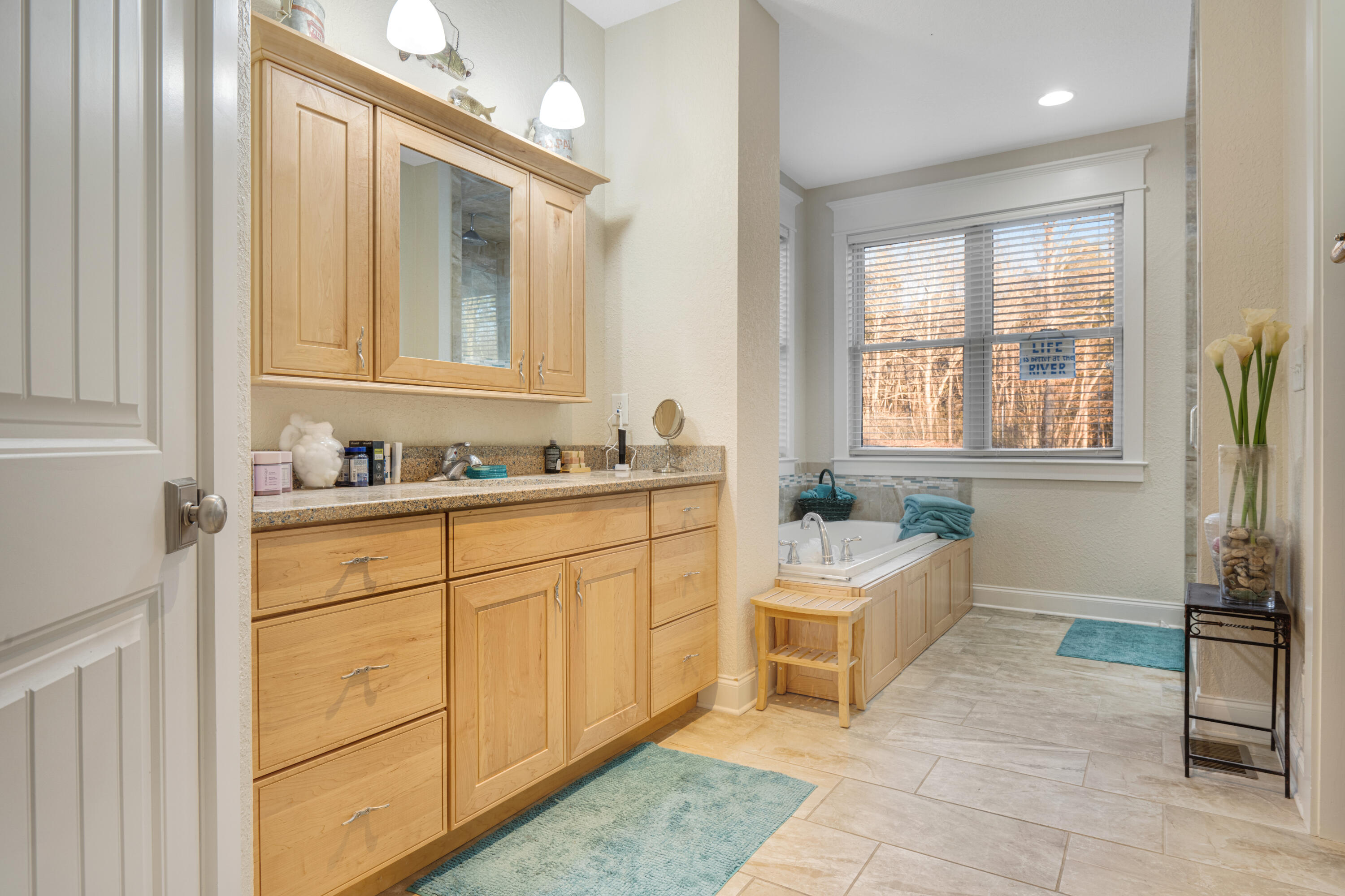 14302 Bluffview Drive