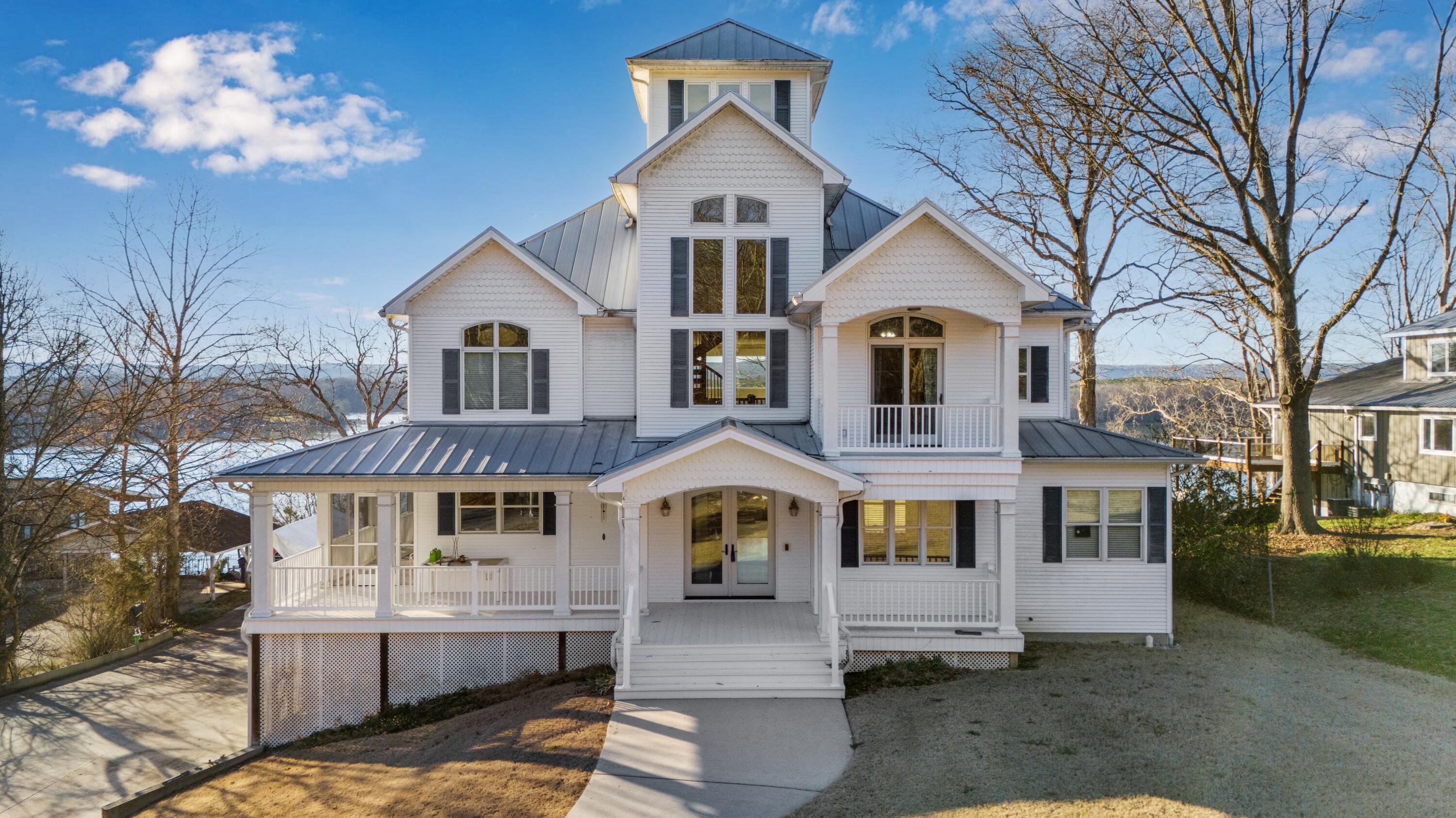 14302 Bluffview Drive