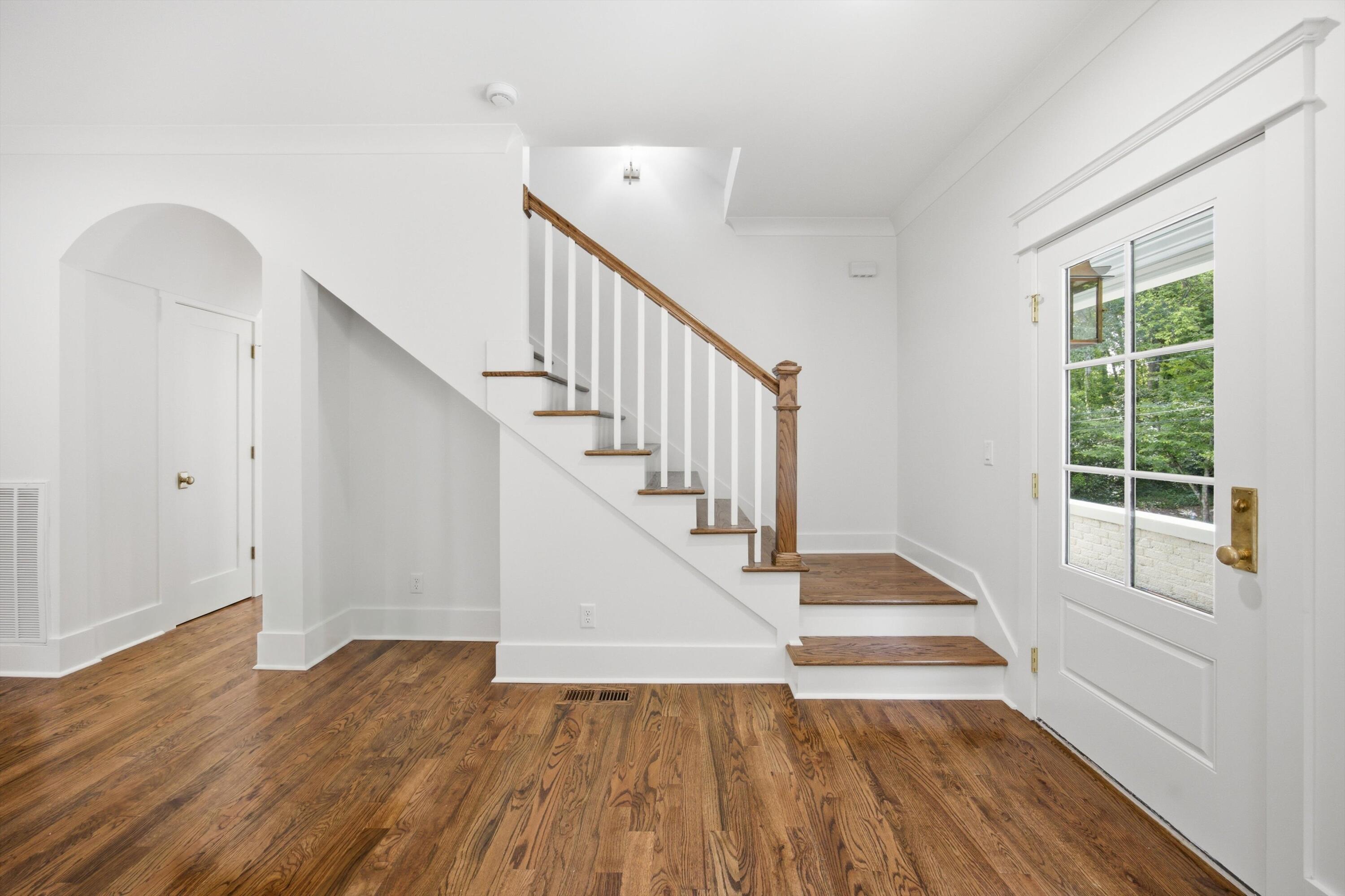 907 Sterling Avenue