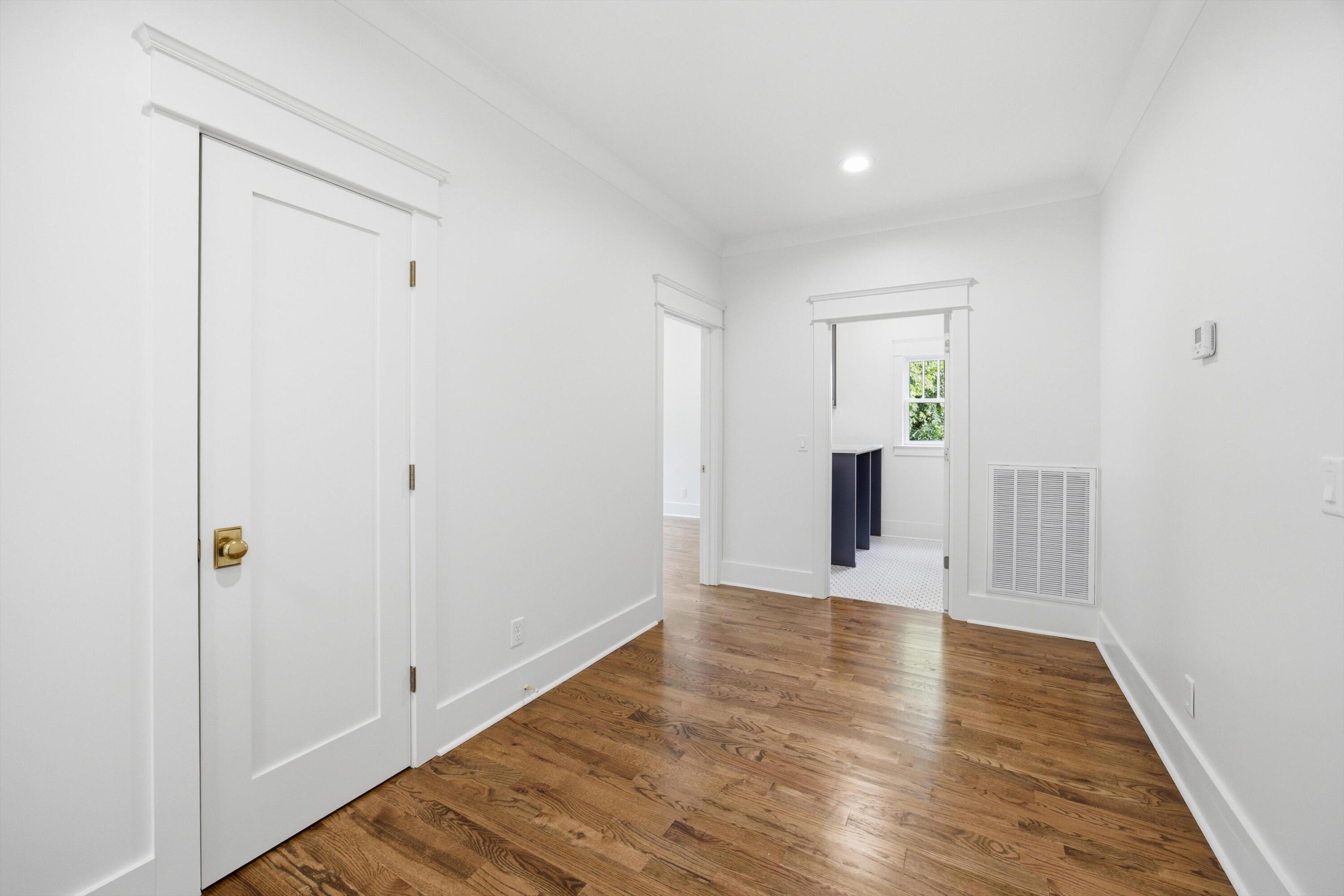 907 Sterling Avenue