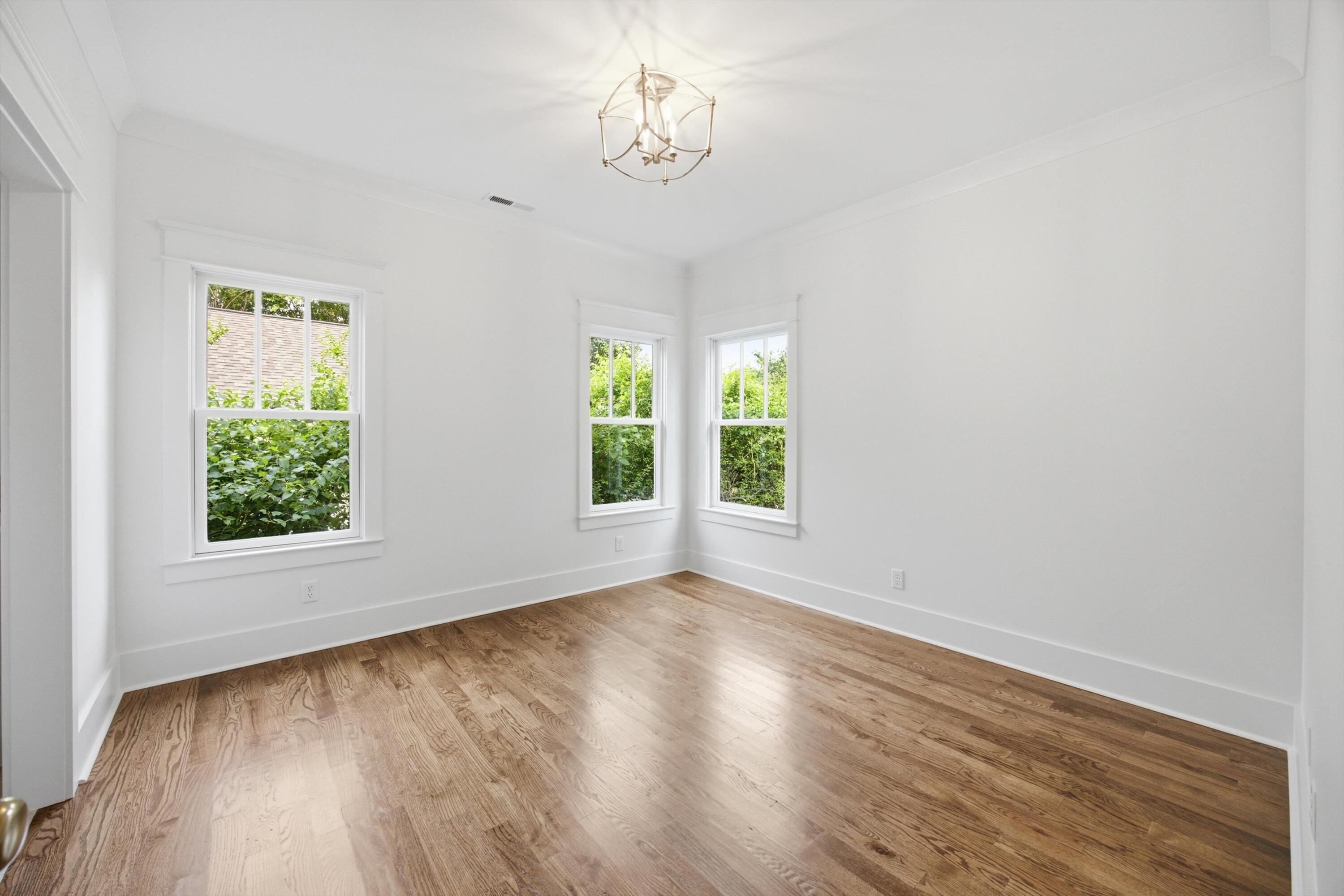 907 Sterling Avenue