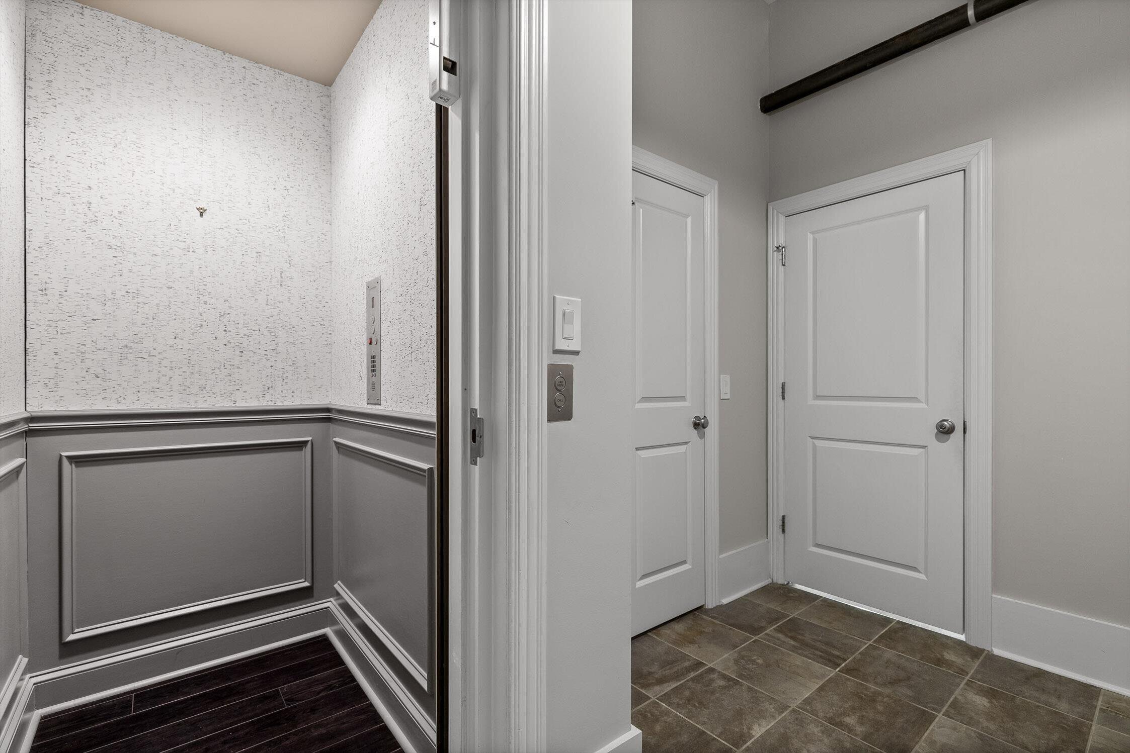 554 Whitehall Road, 110