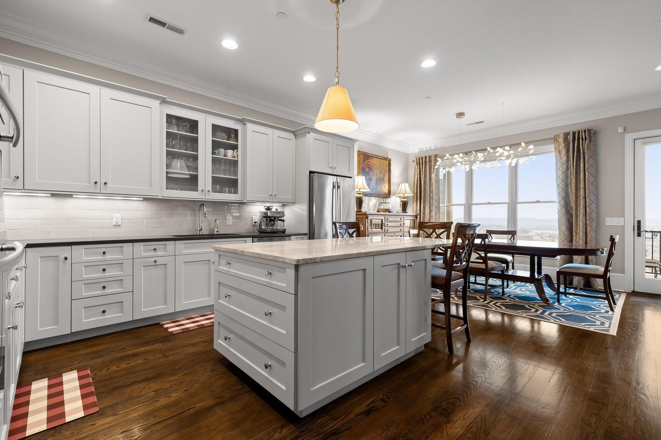 554 Whitehall Road, 110