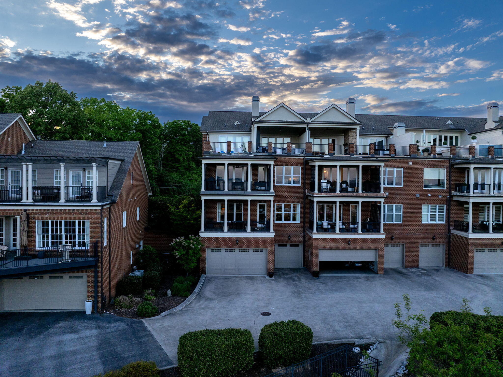 554 Whitehall Road, 110