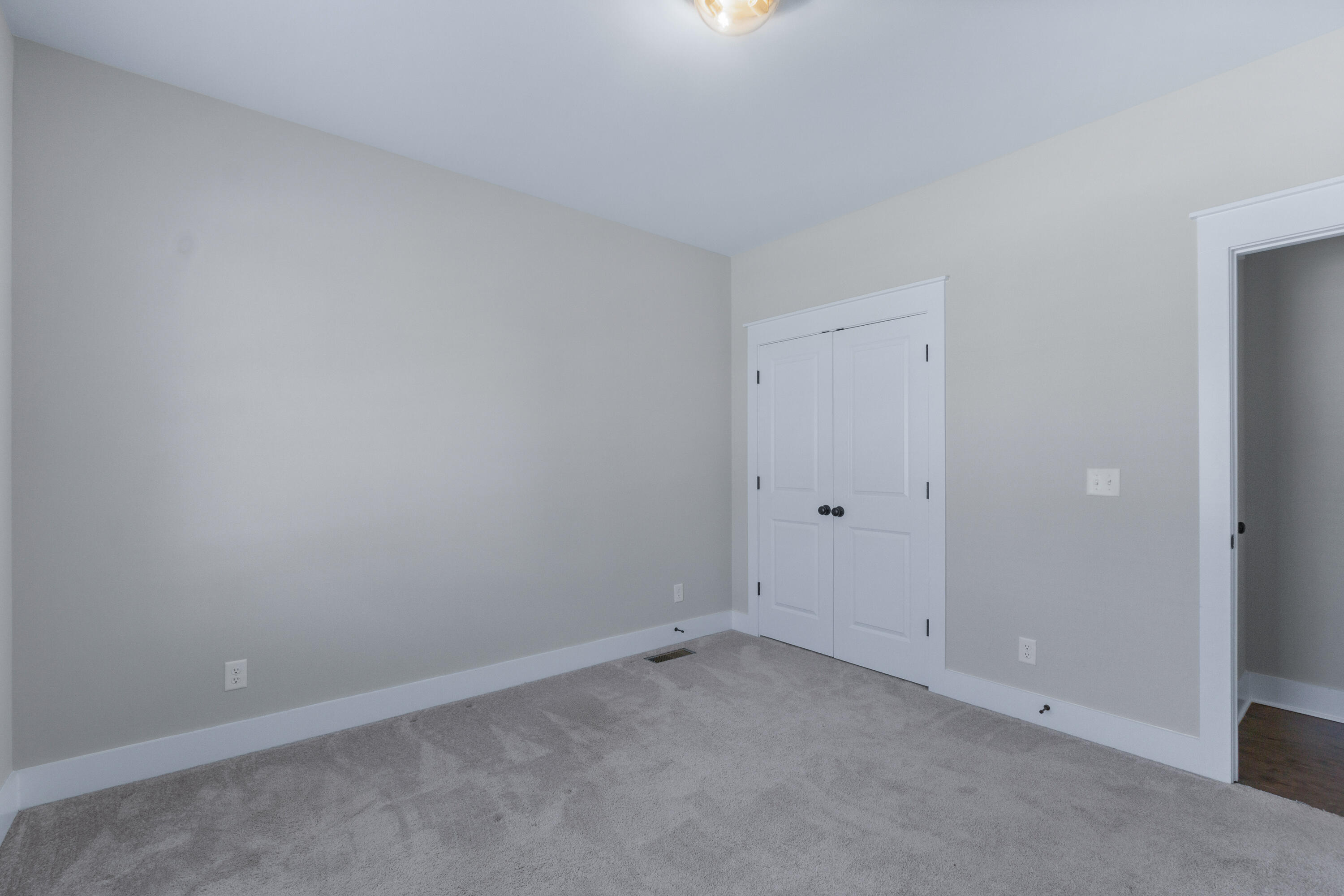 7582 Paxton Circle