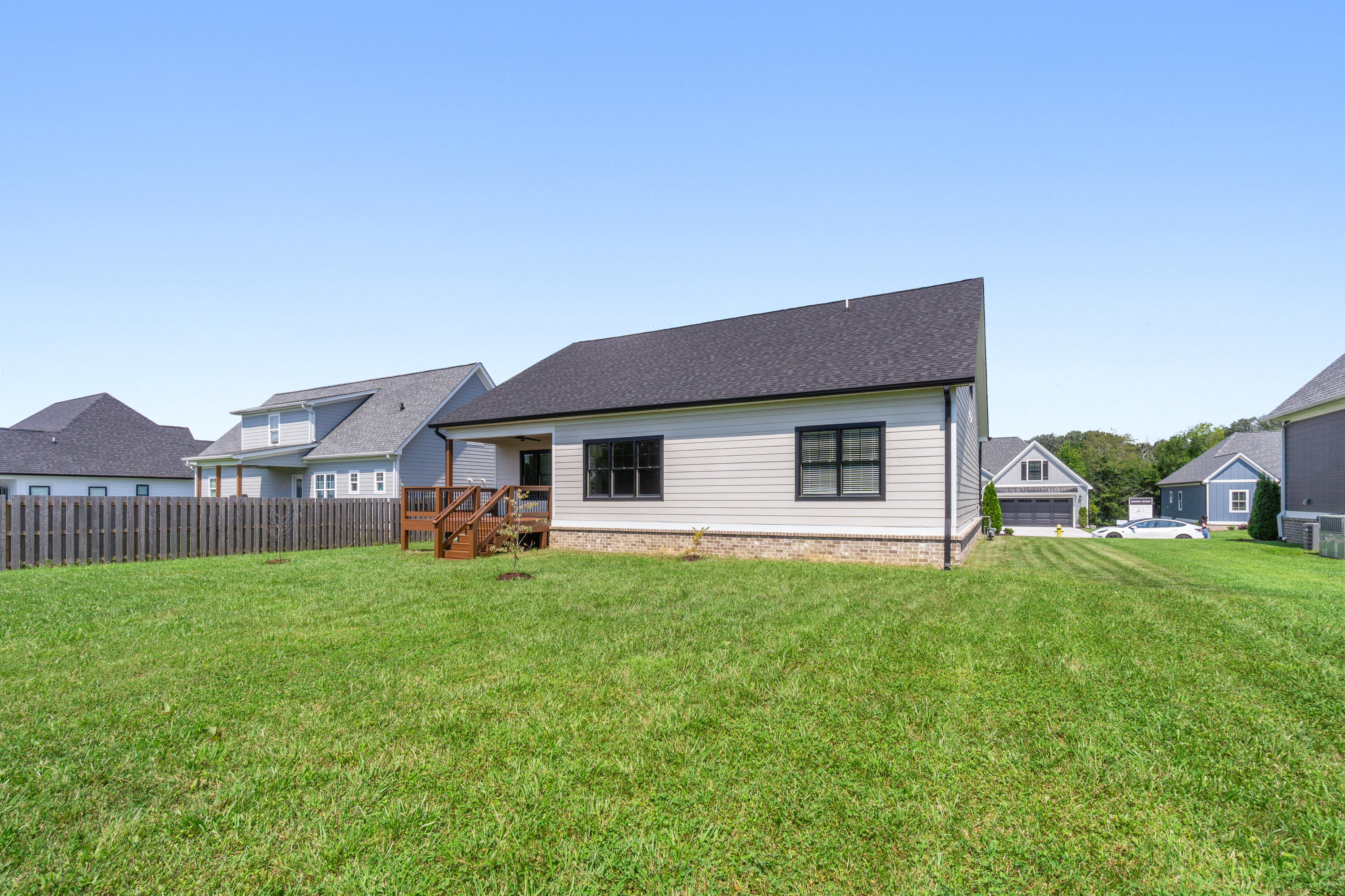 7582 Paxton Circle