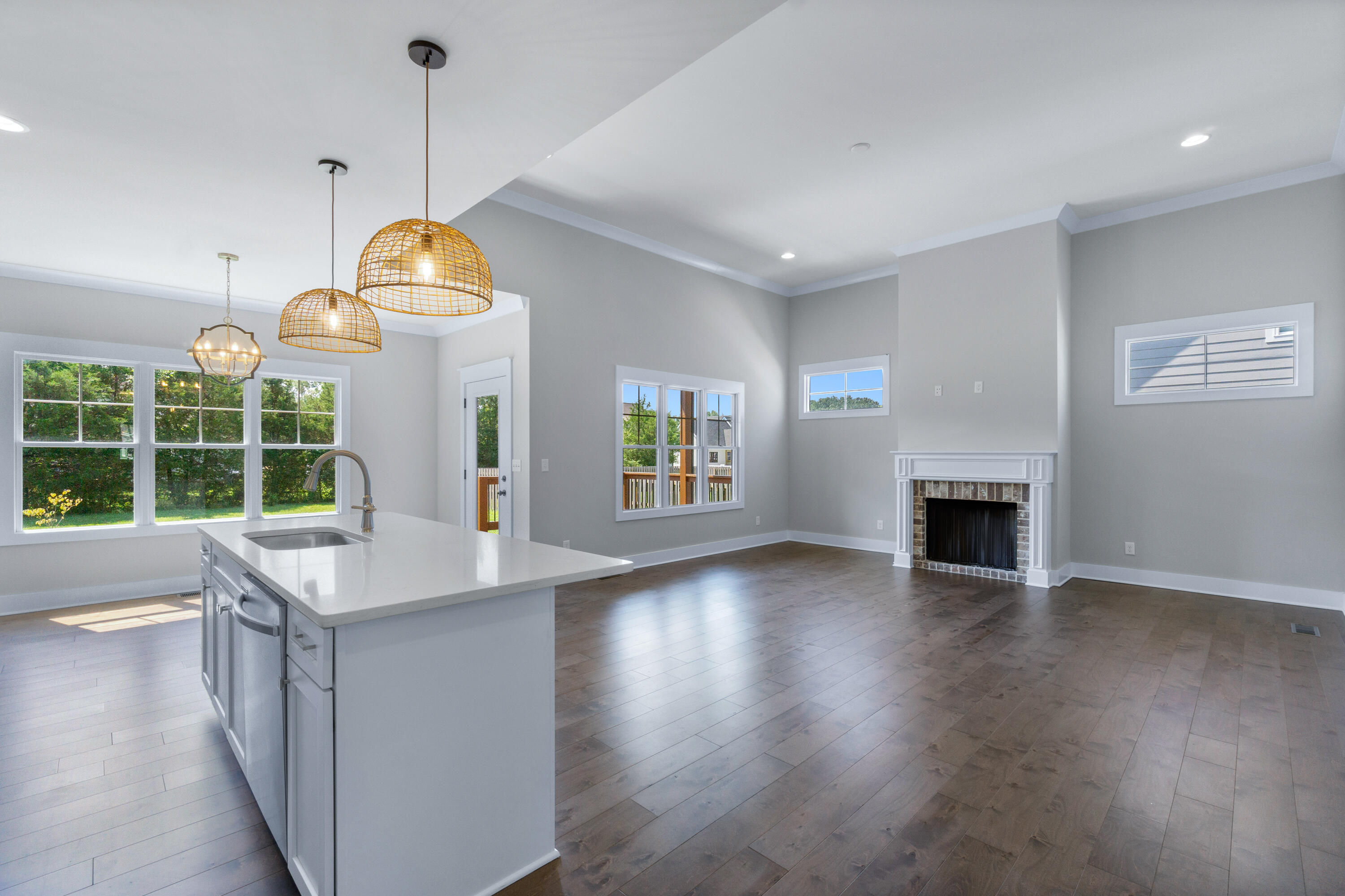 7582 Paxton Circle
