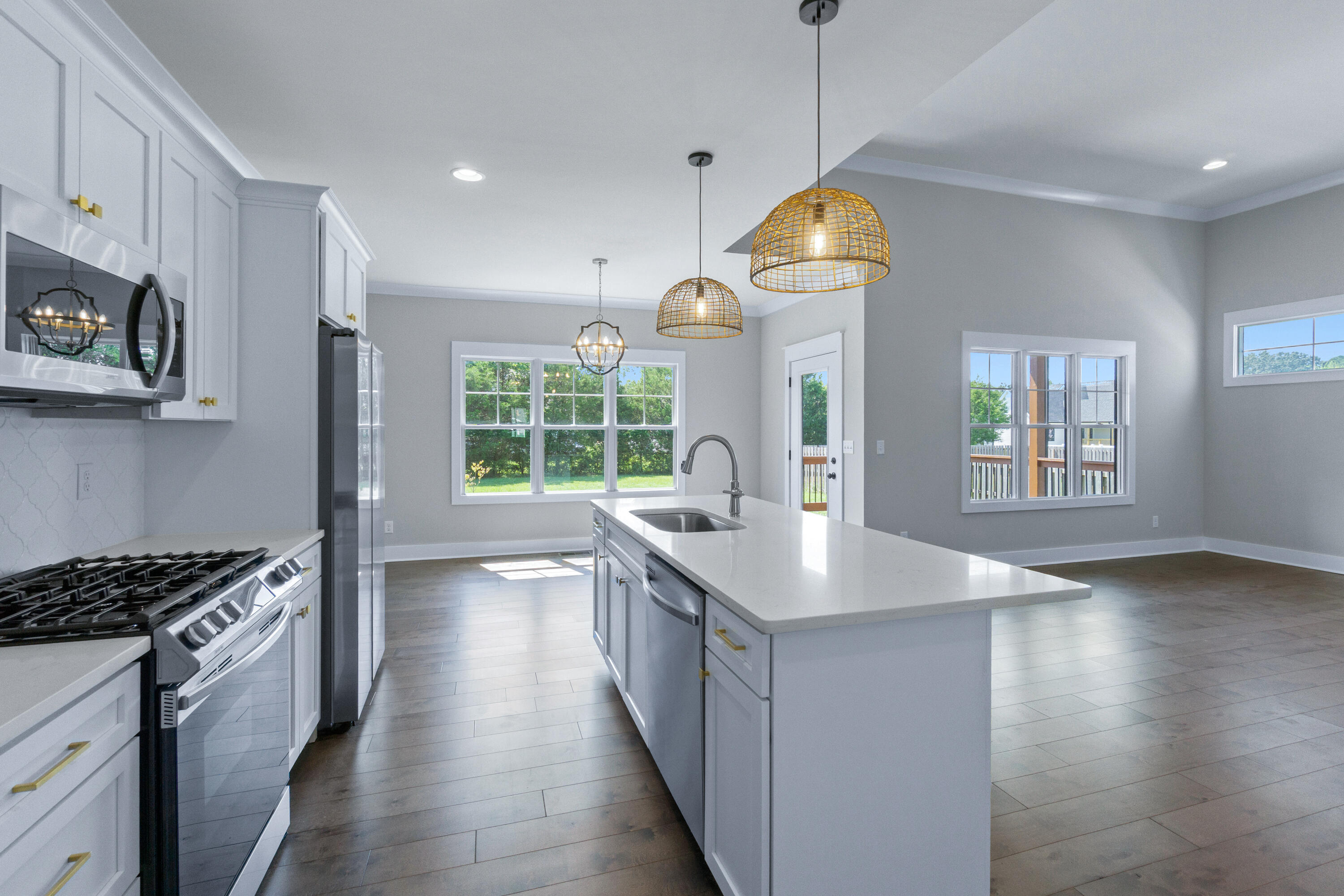 7582 Paxton Circle