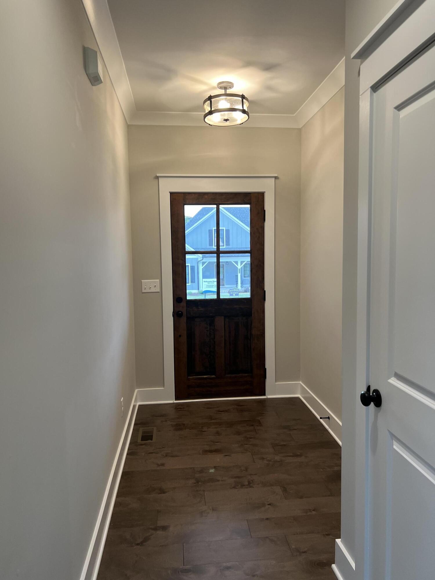 7582 Paxton Circle