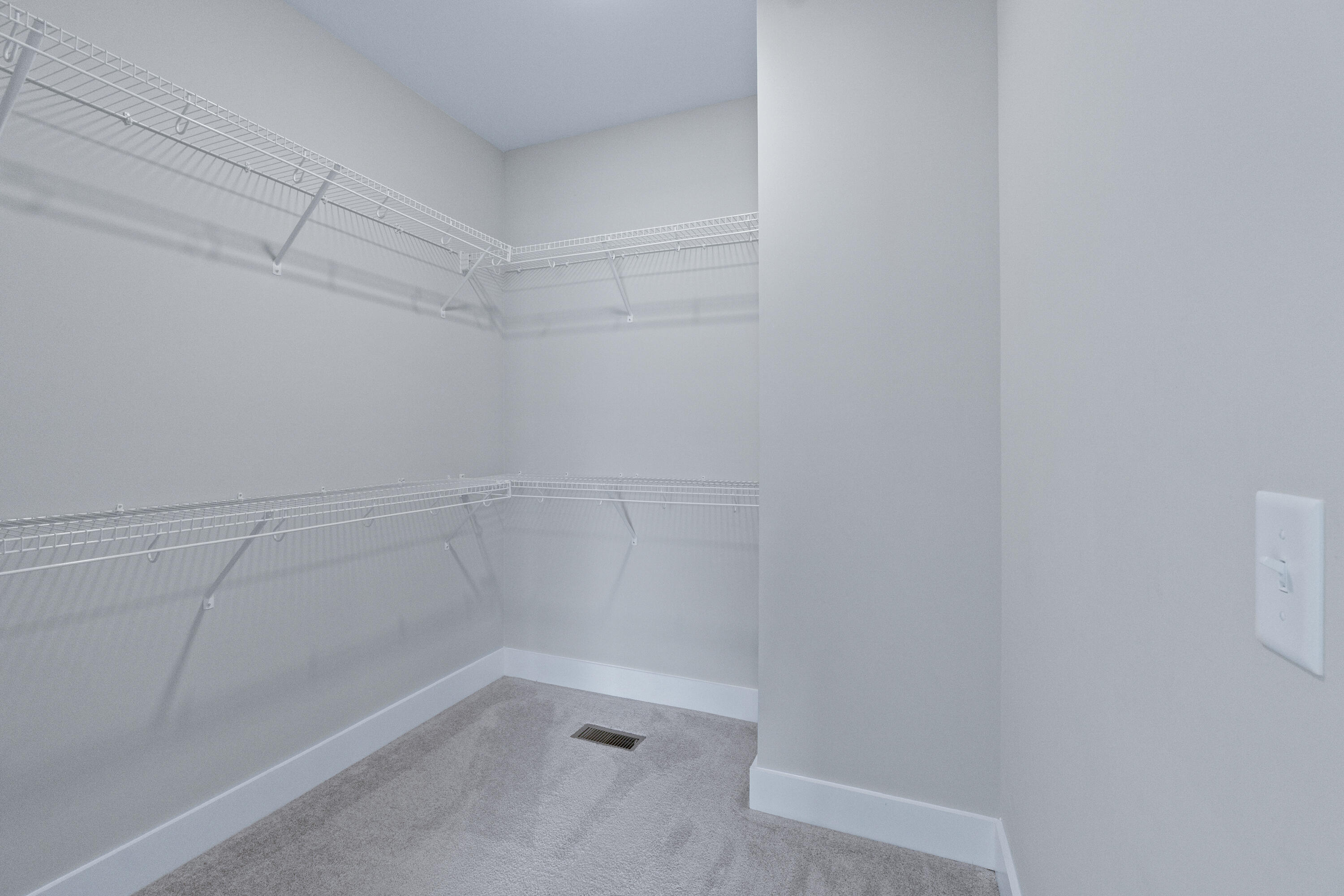 7582 Paxton Circle
