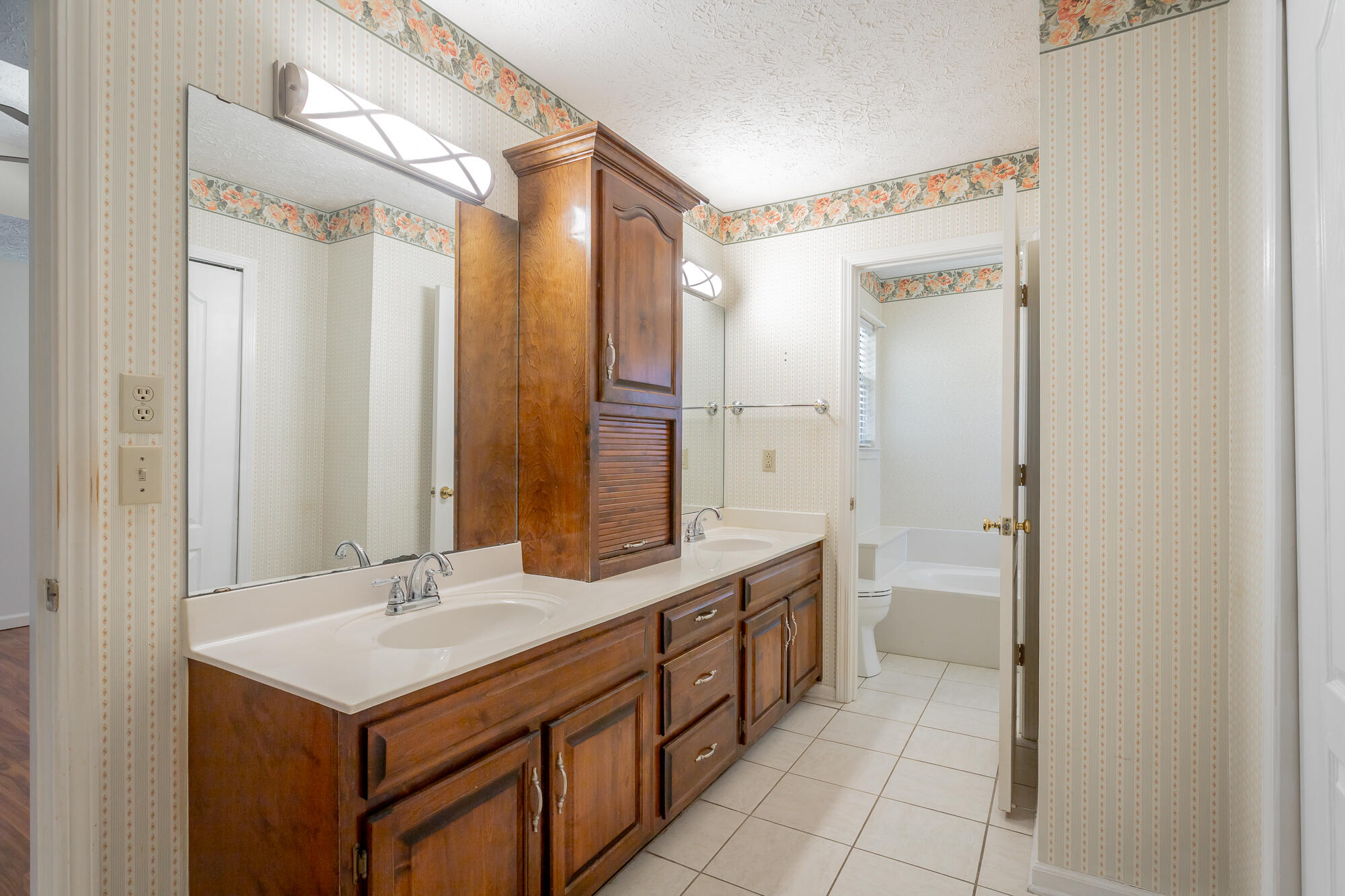 2311 Chimney Hills Drive