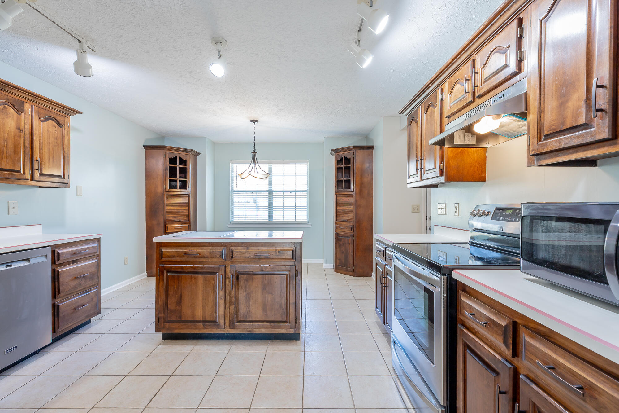 2311 Chimney Hills Drive