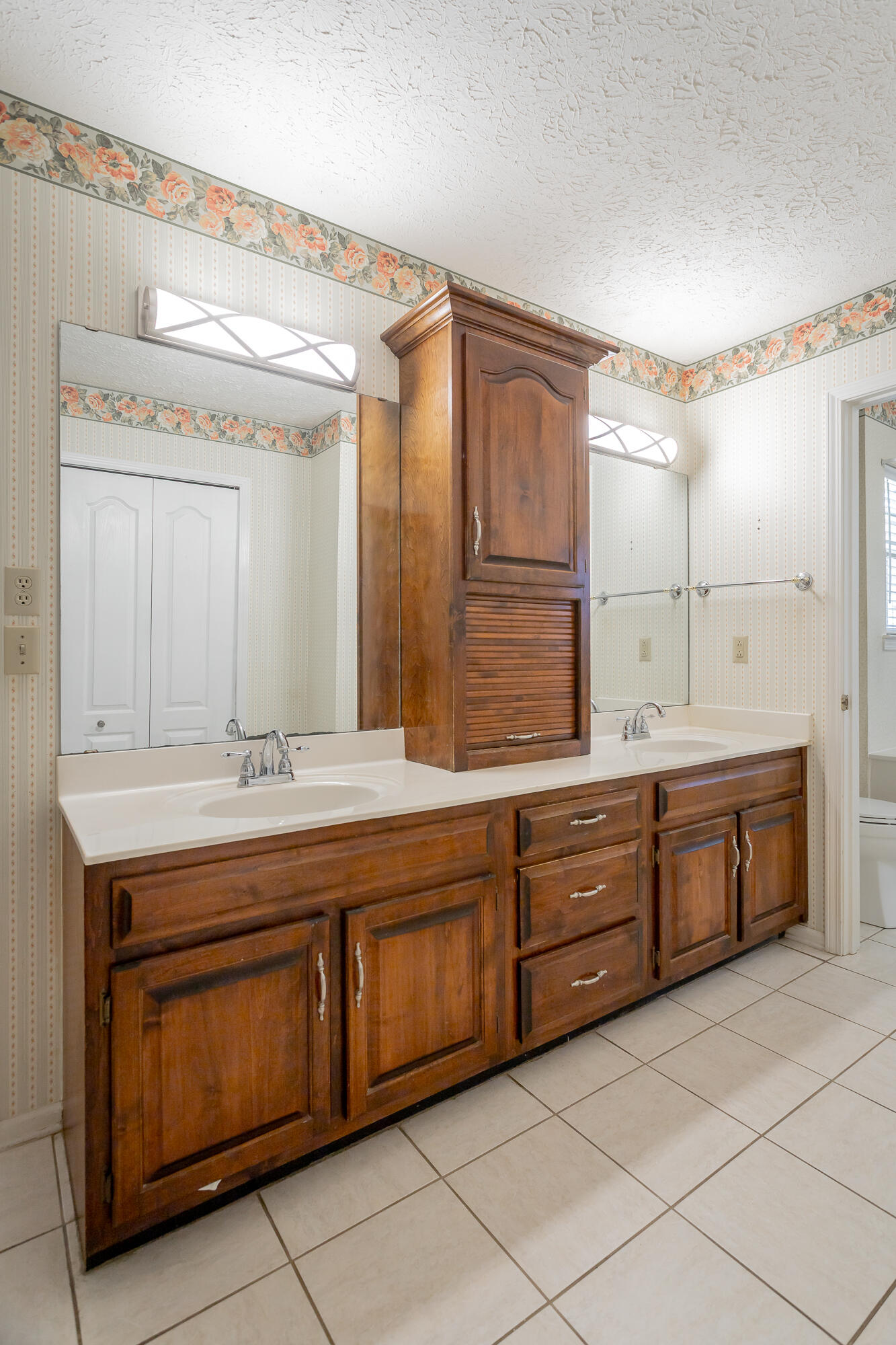 2311 Chimney Hills Drive