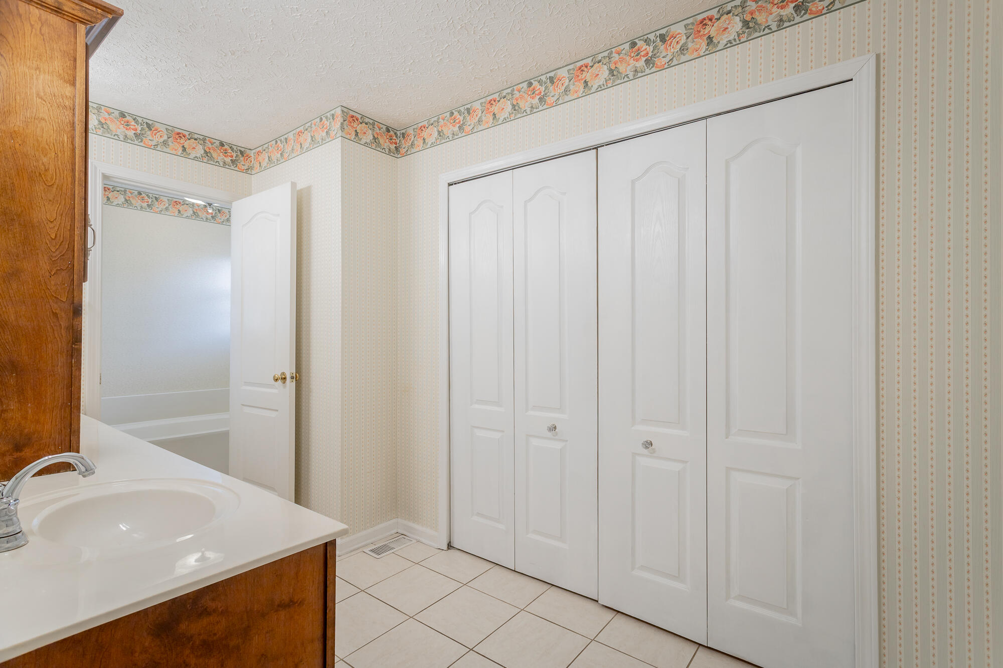 2311 Chimney Hills Drive