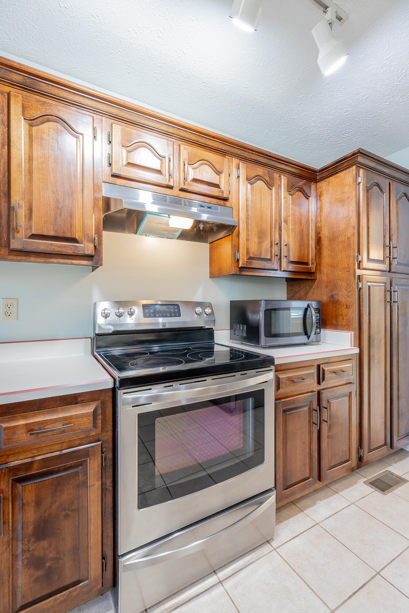 2311 Chimney Hills Drive