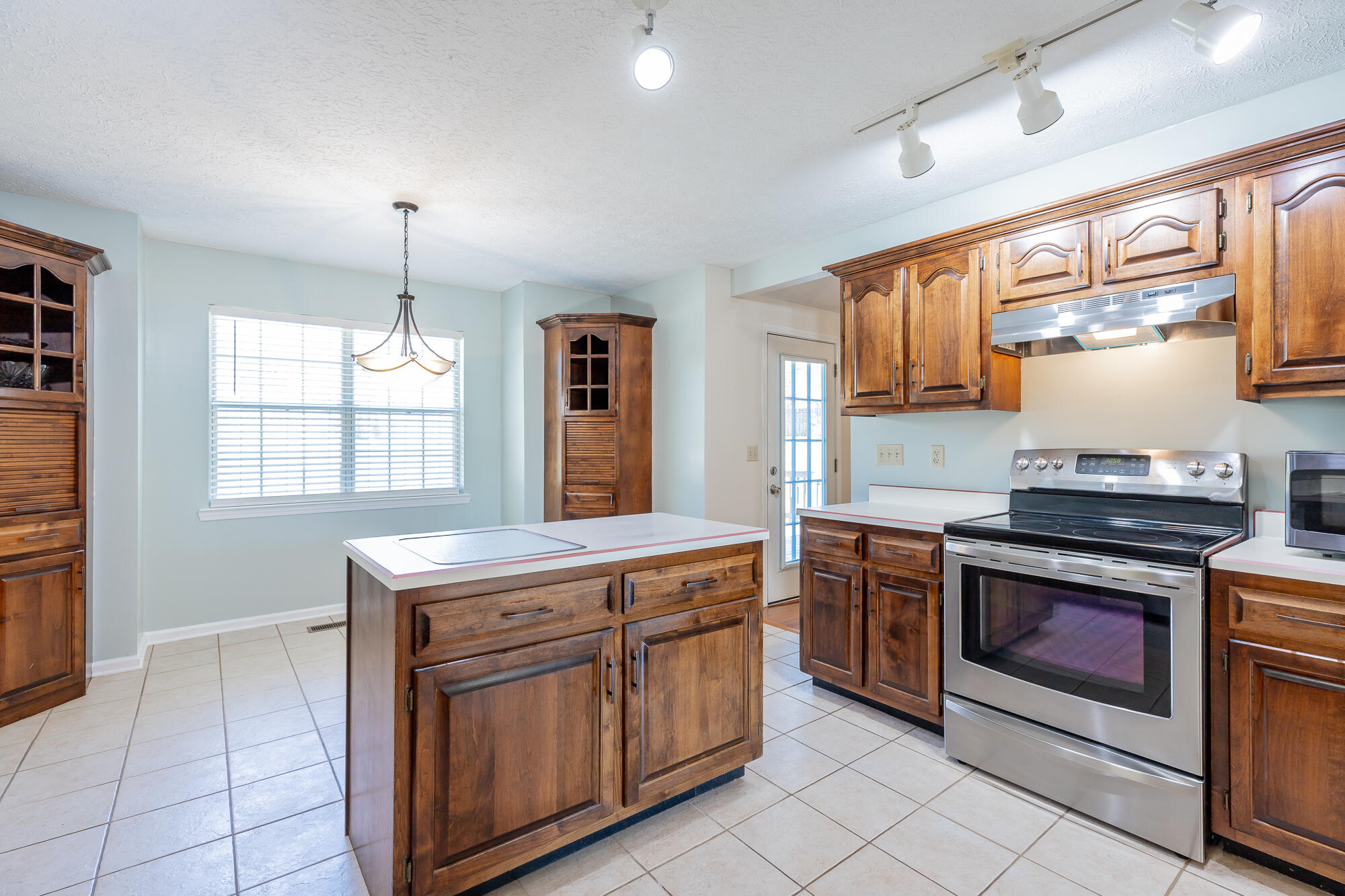 2311 Chimney Hills Drive