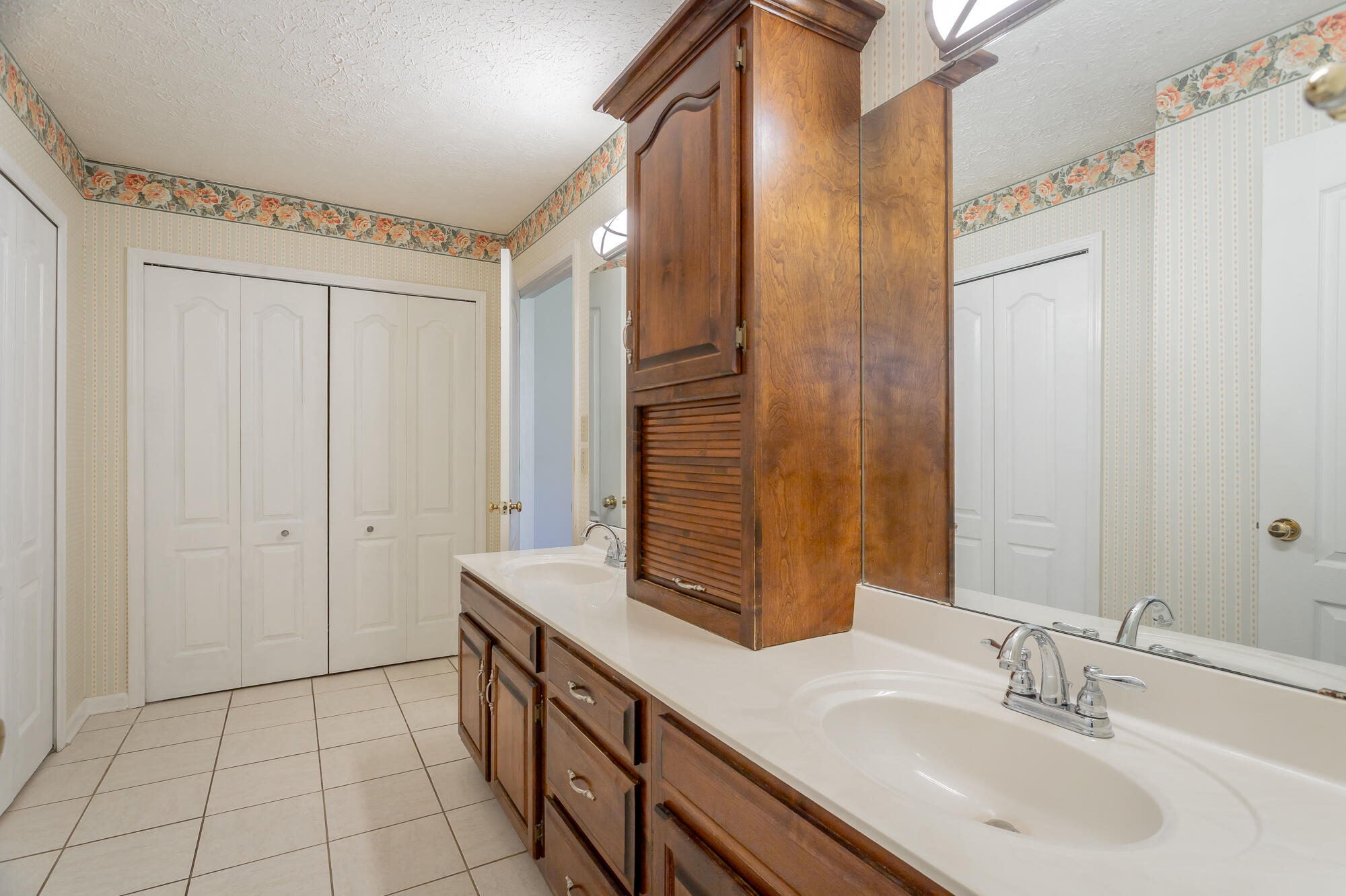 2311 Chimney Hills Drive