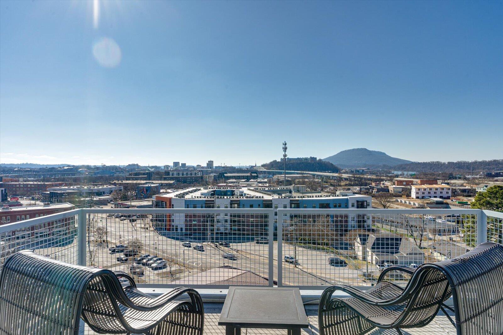 411 Fairpoint Street, 202