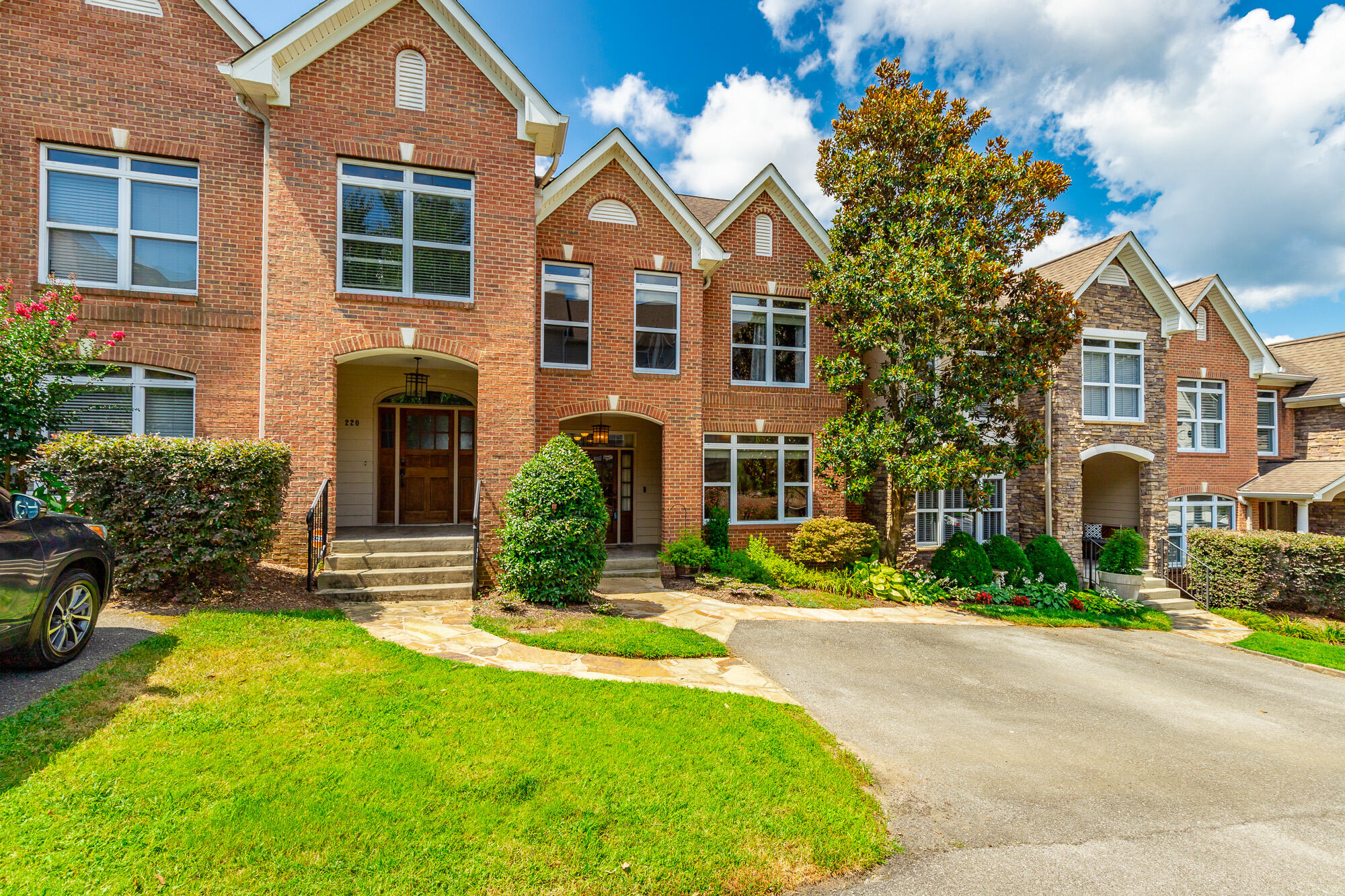 216 Shady Ridge Lane