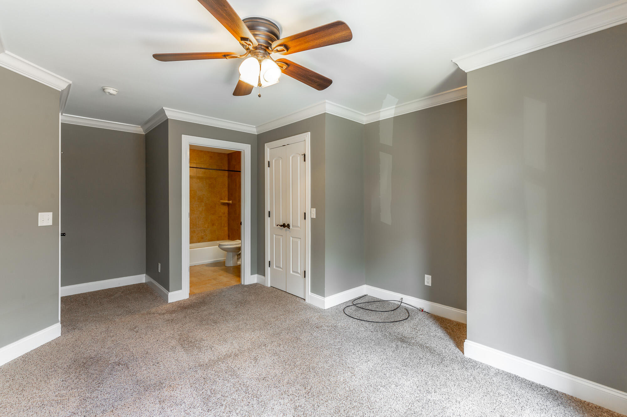216 Shady Ridge Lane