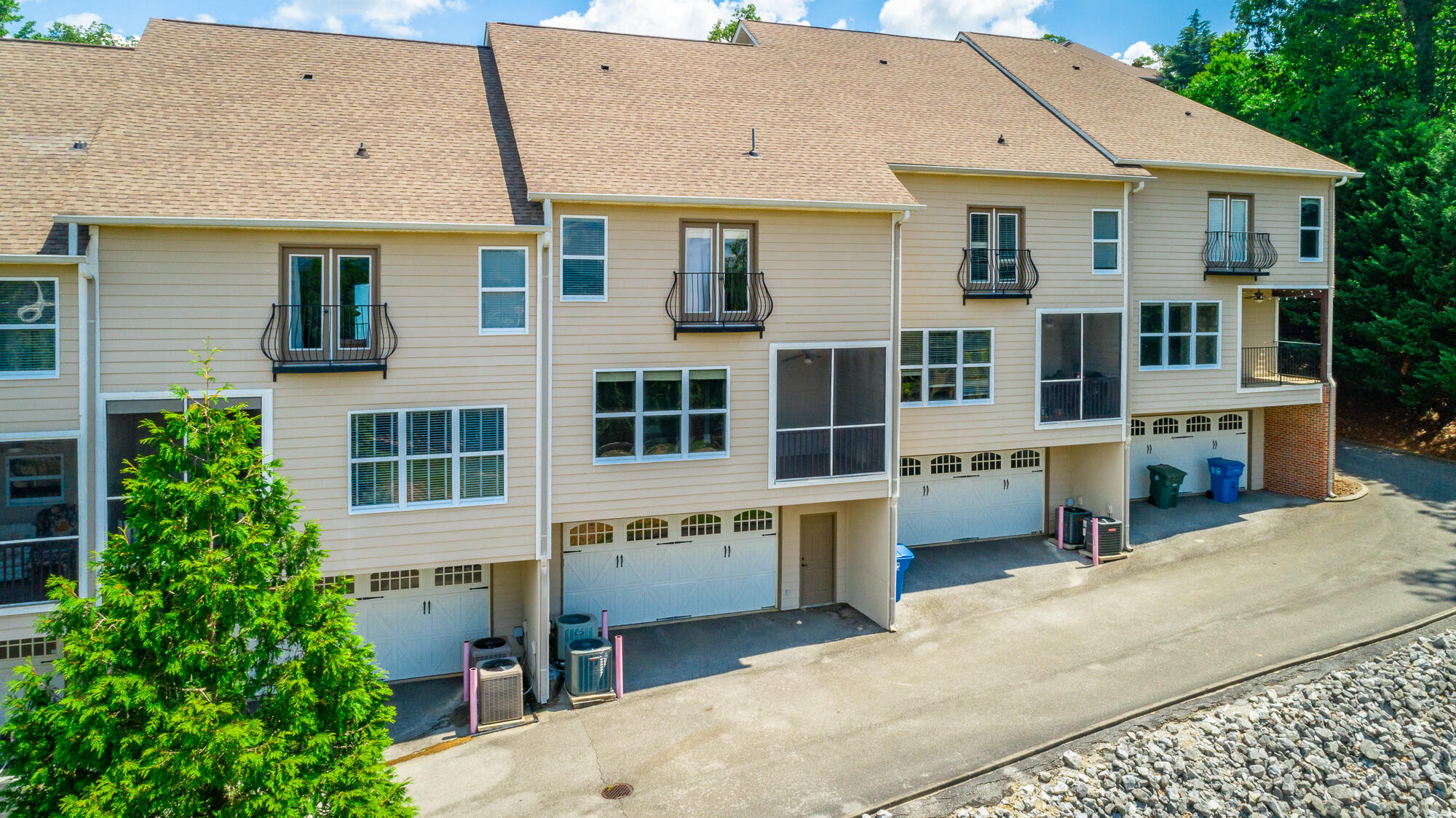 216 Shady Ridge Lane