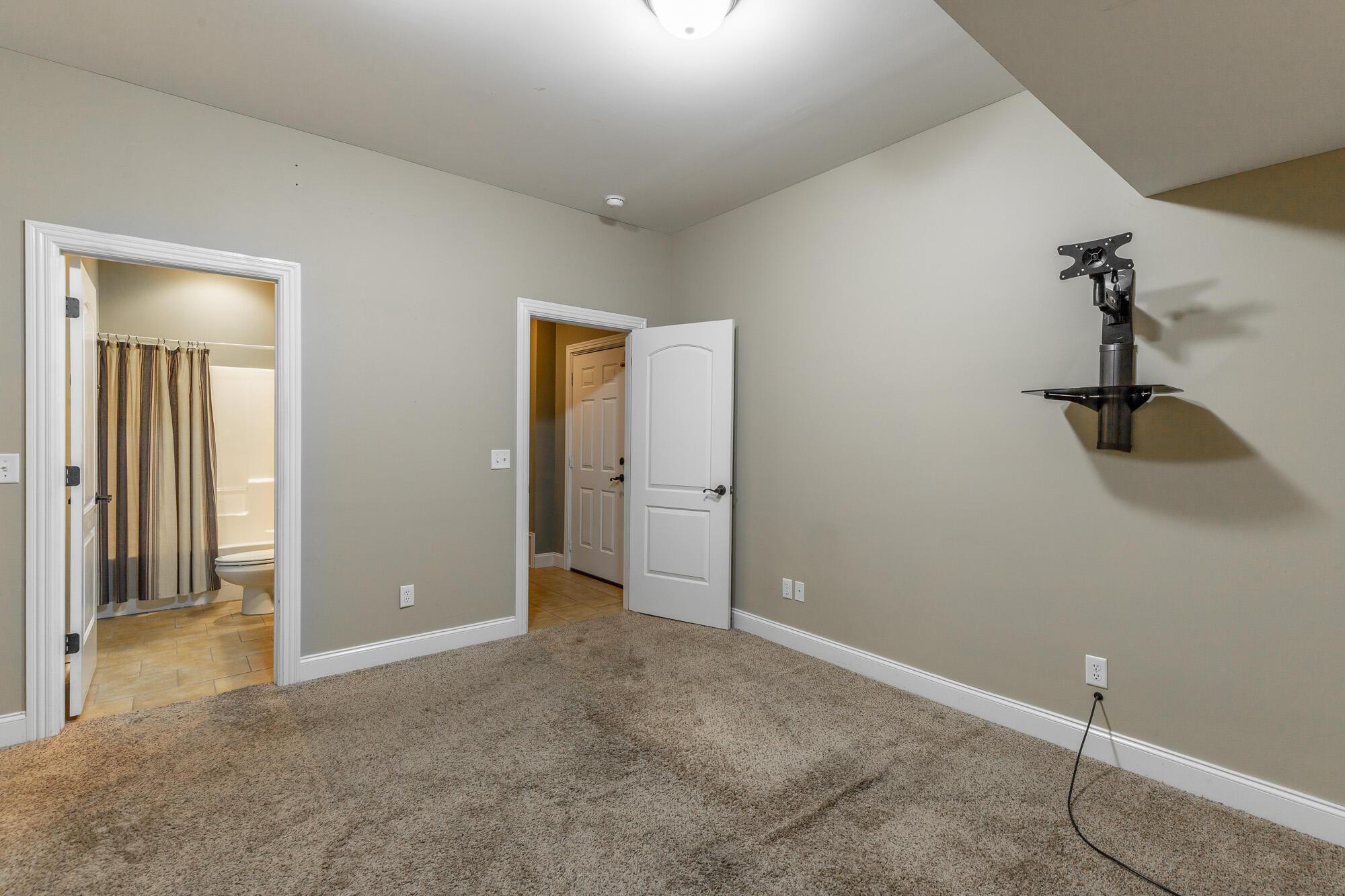 216 Shady Ridge Lane