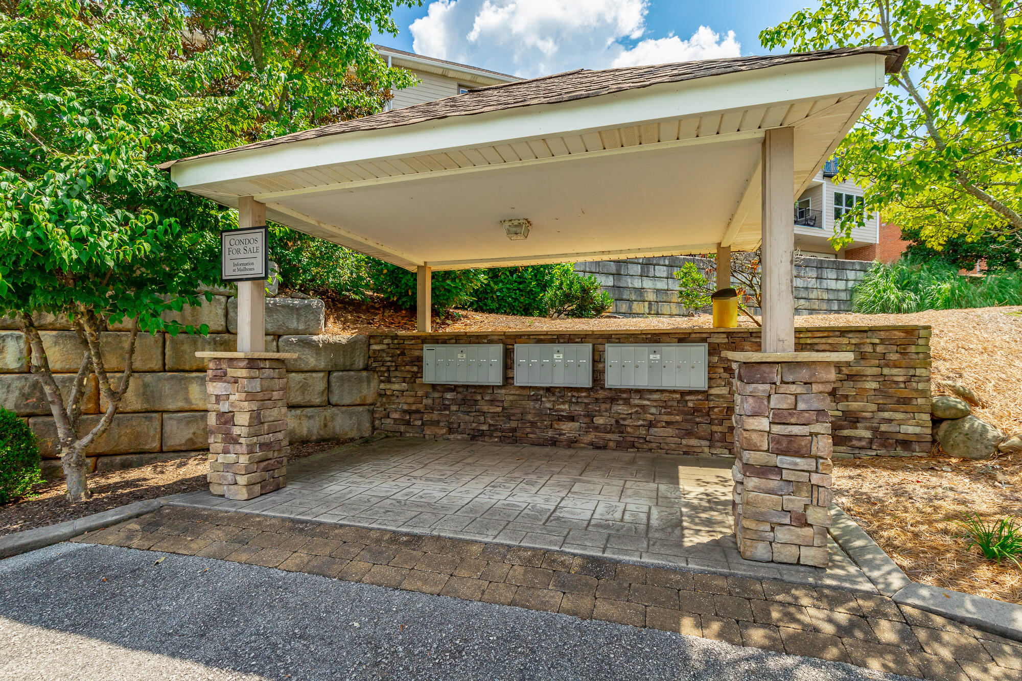 216 Shady Ridge Lane