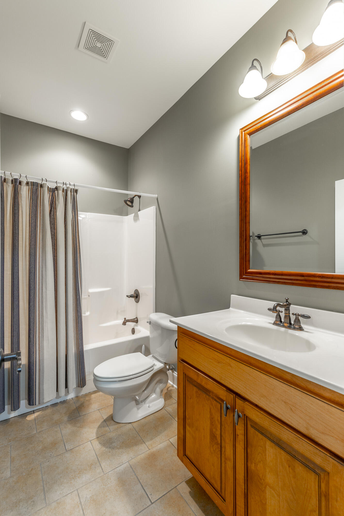 216 Shady Ridge Lane