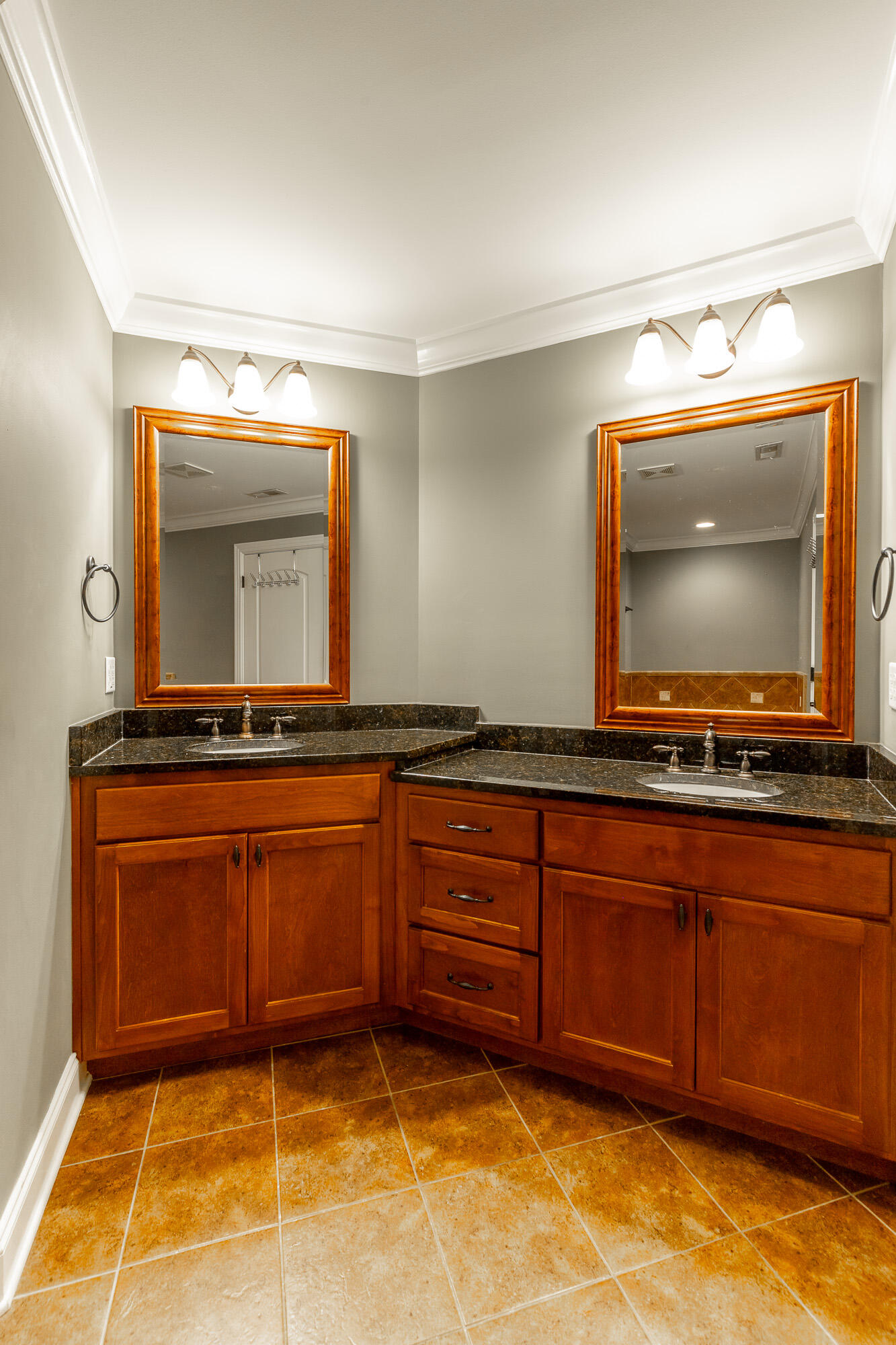 216 Shady Ridge Lane