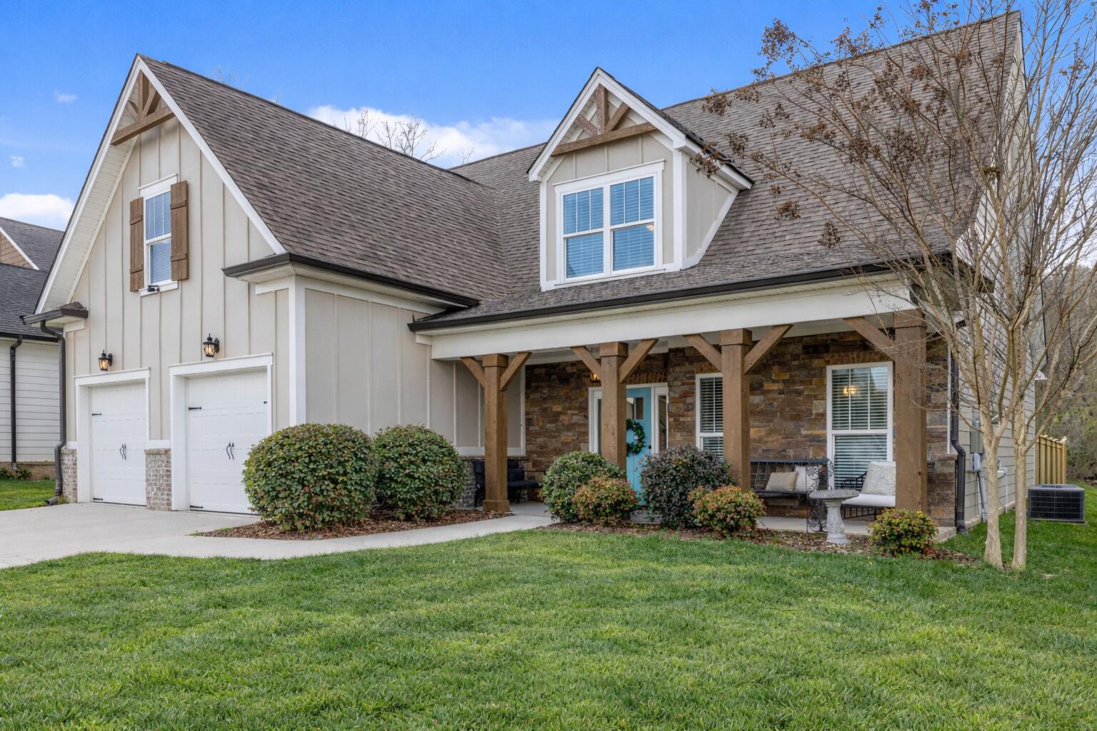 595 Deer Valley Dr