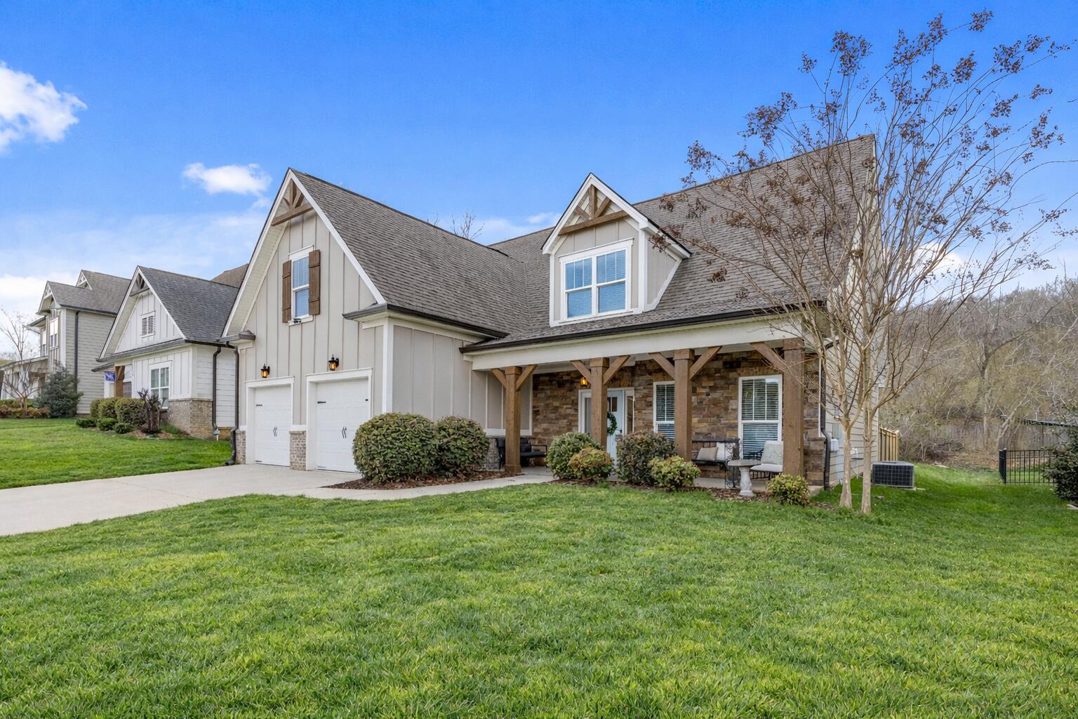 595 Deer Valley Dr