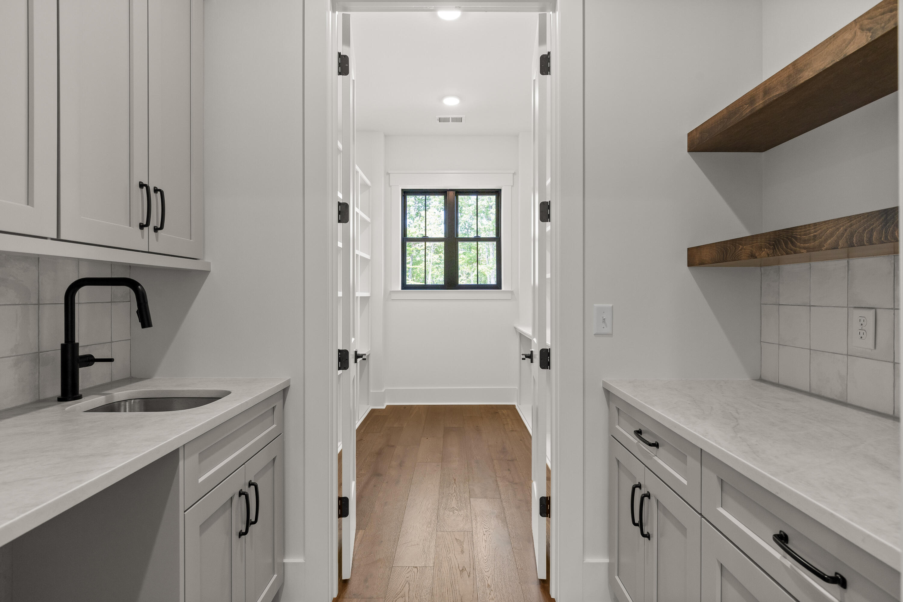 1708 Restful Drive
