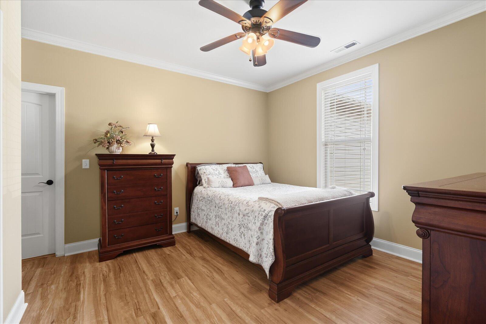 2322 Gale Lane