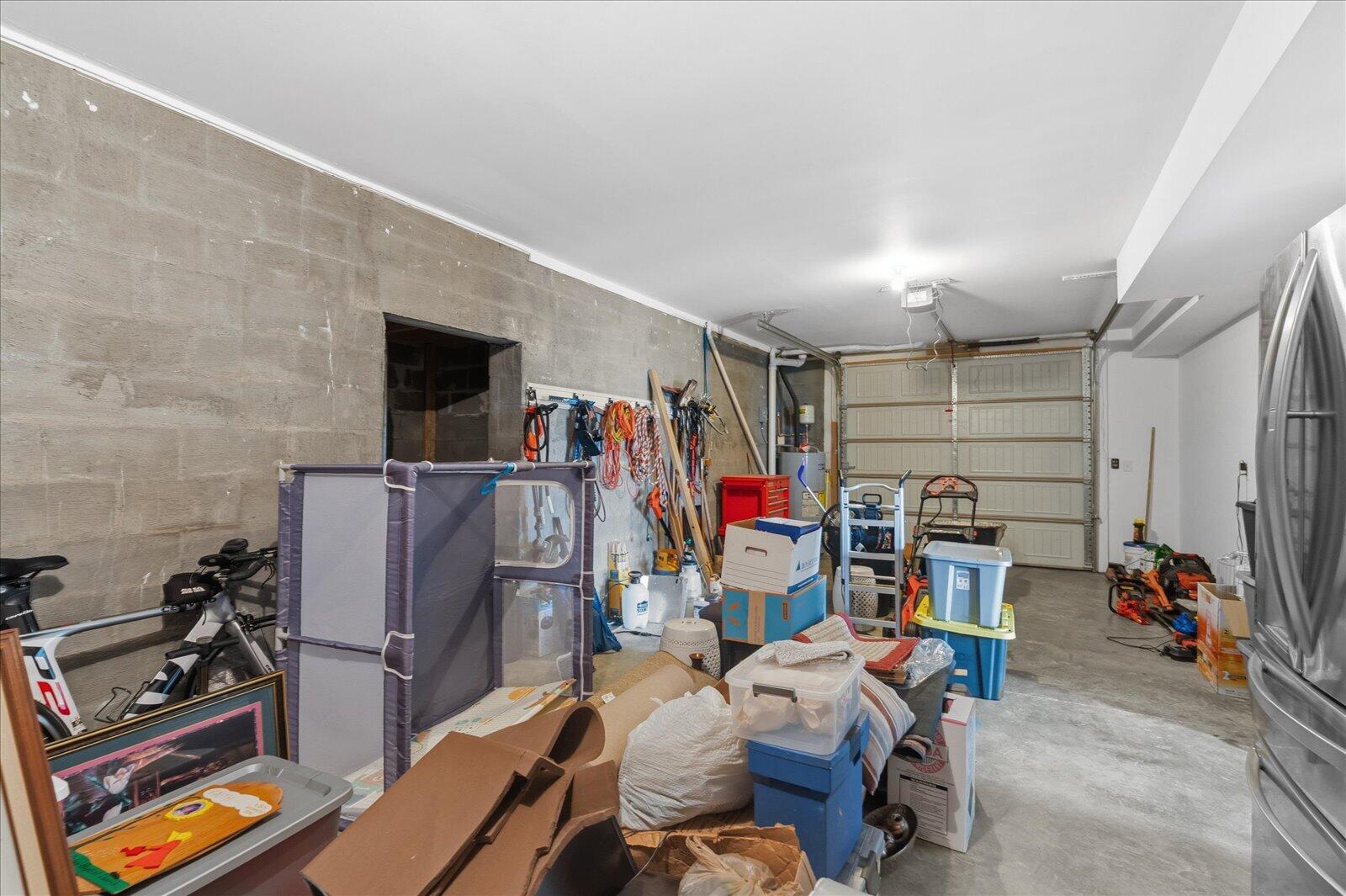 2322 Gale Lane