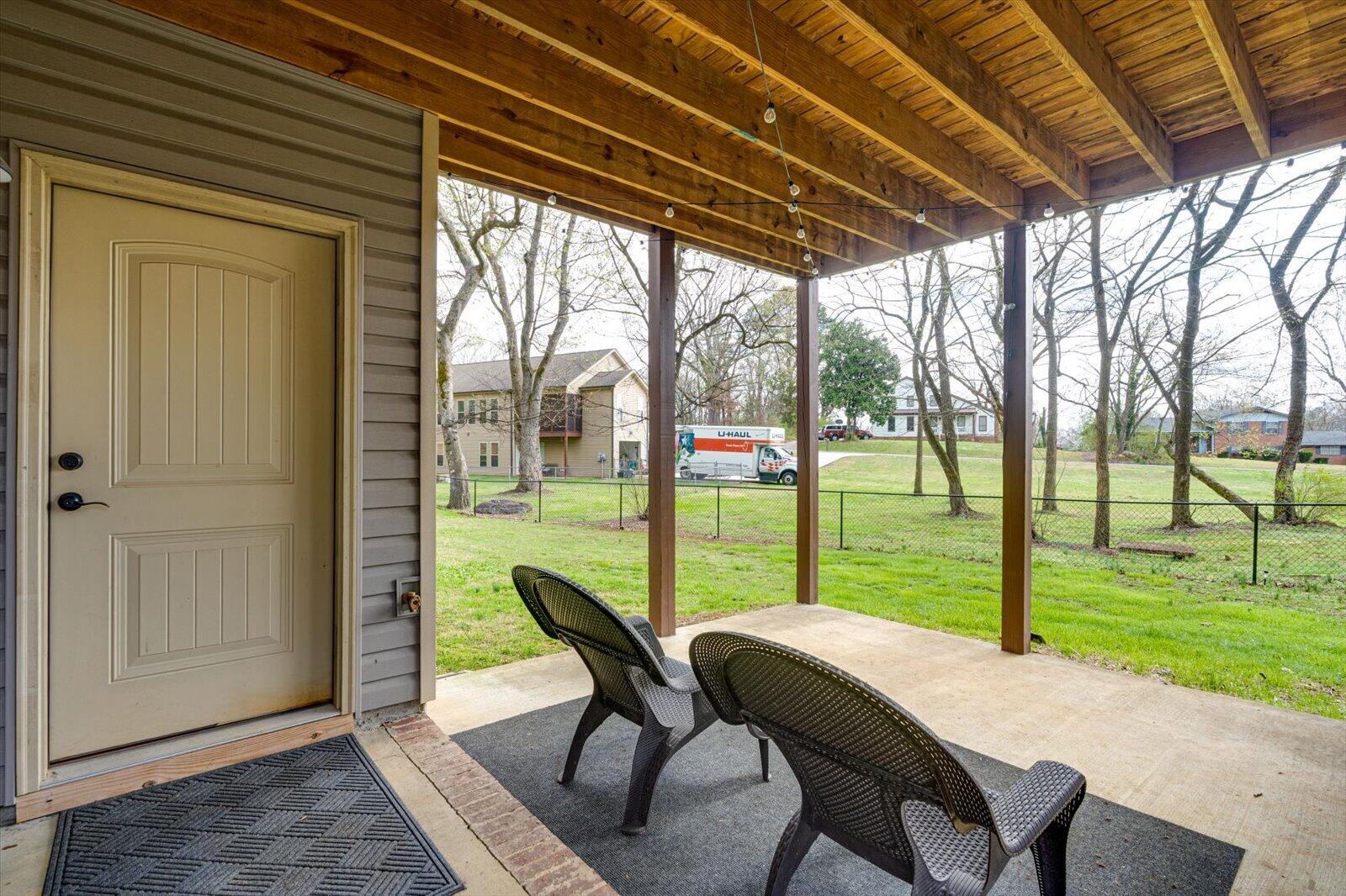2322 Gale Lane