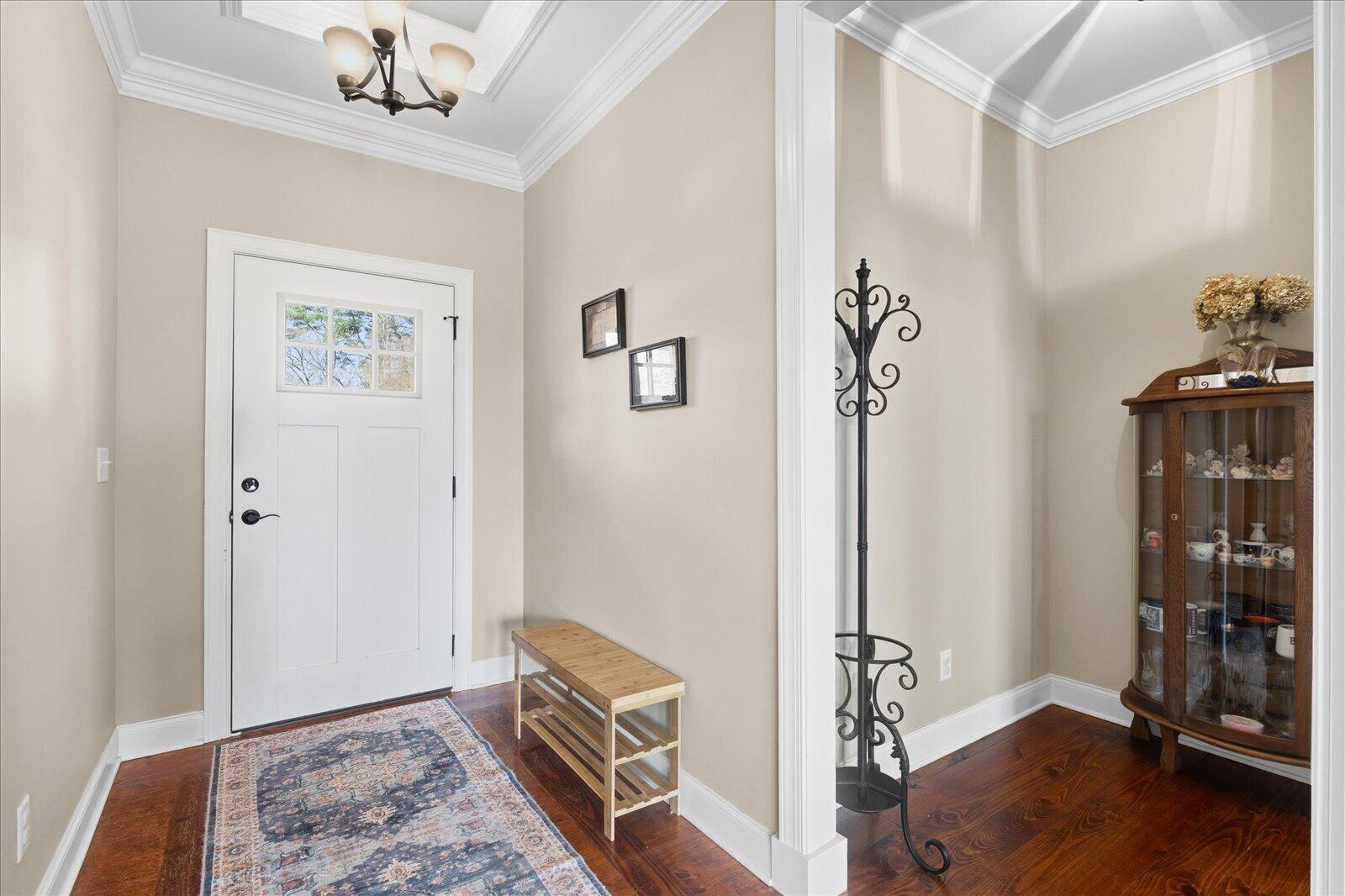 2322 Gale Lane