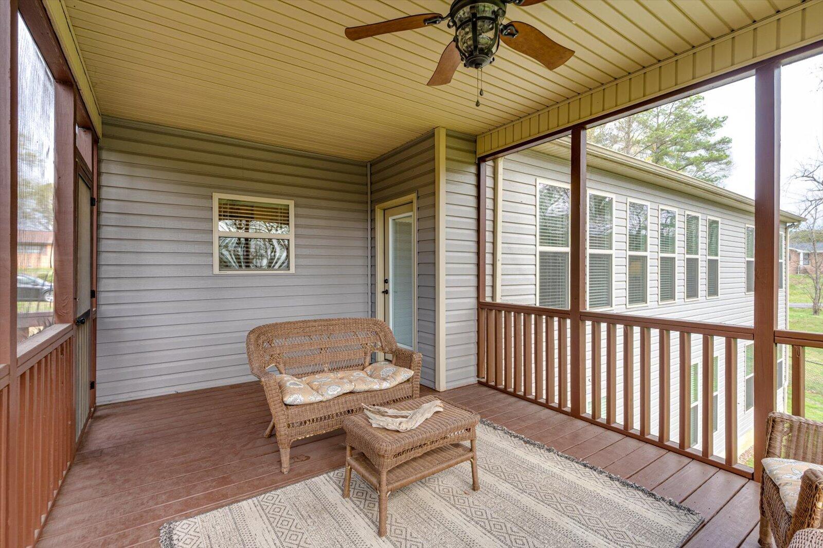 2322 Gale Lane