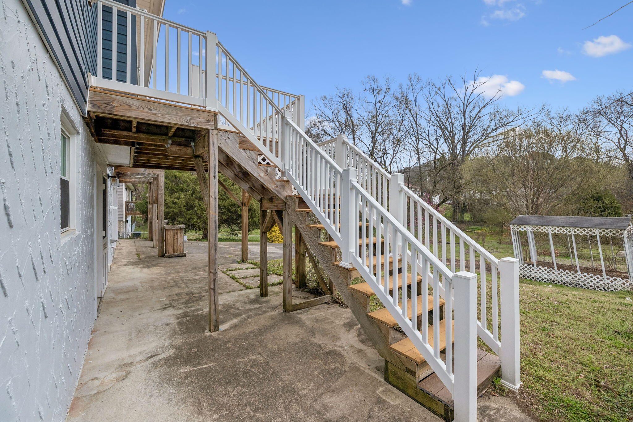 5902 Tyner Lane
