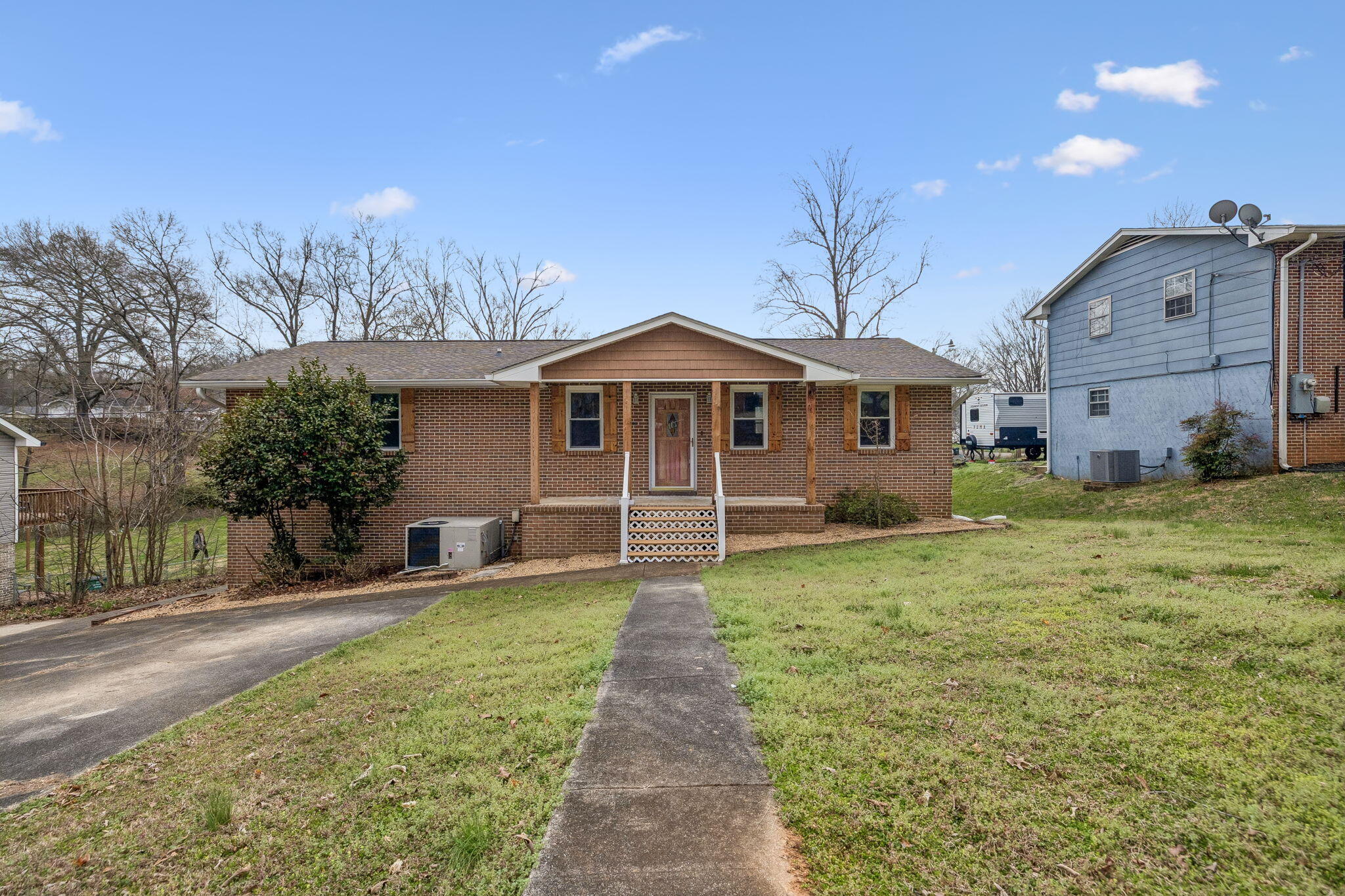 5902 Tyner Lane