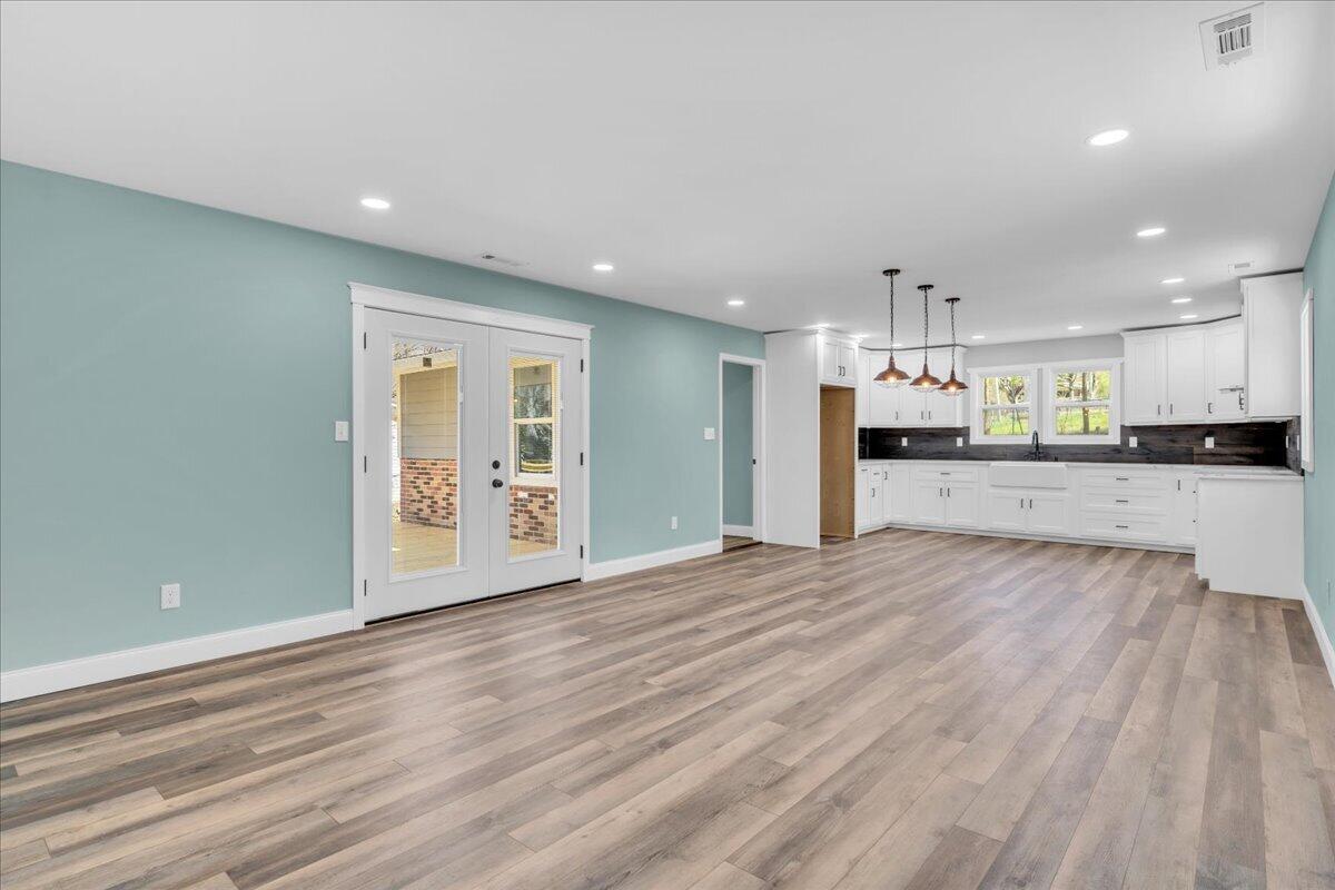 2645 Woodland Drive SE