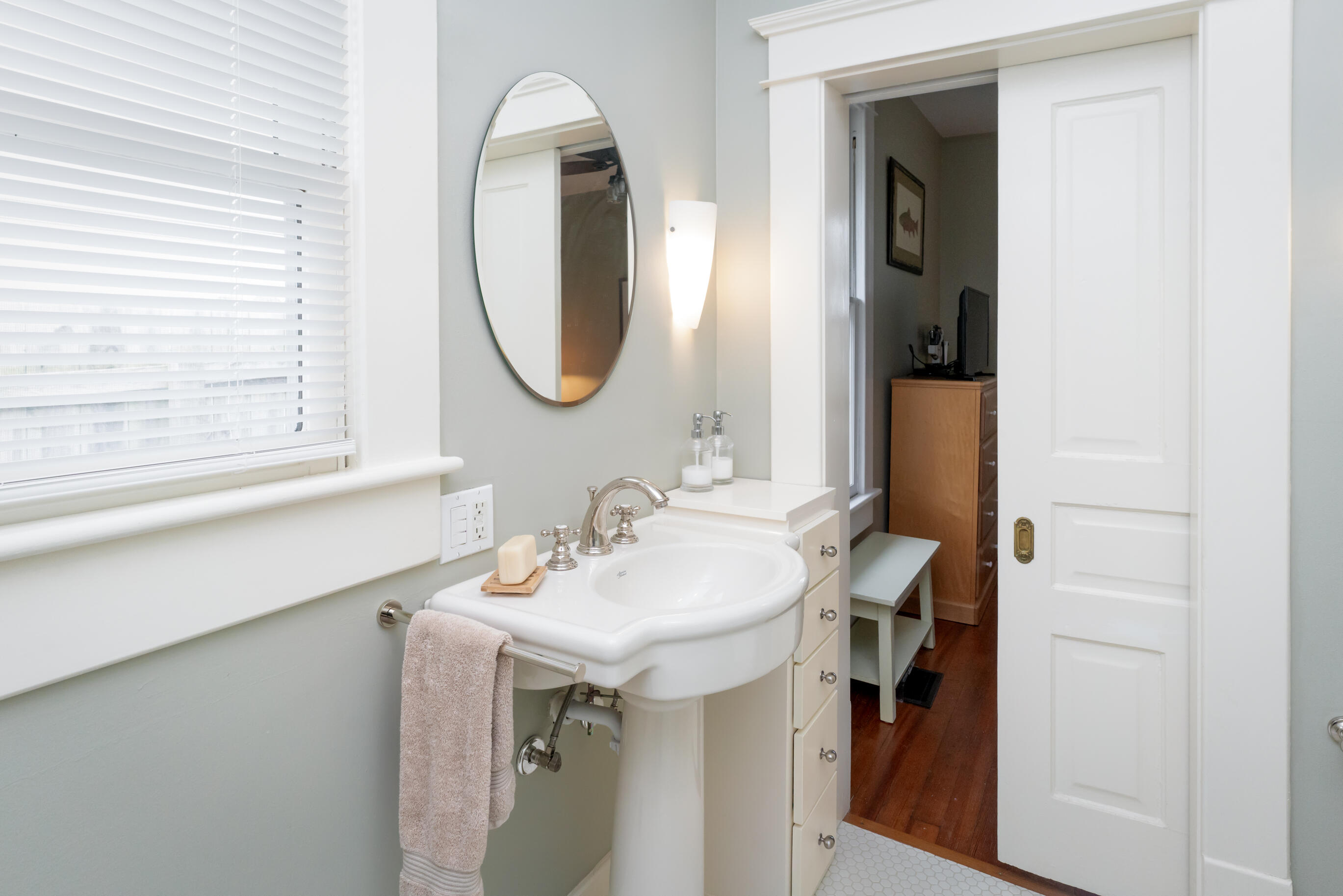 1009 Winthrop Street