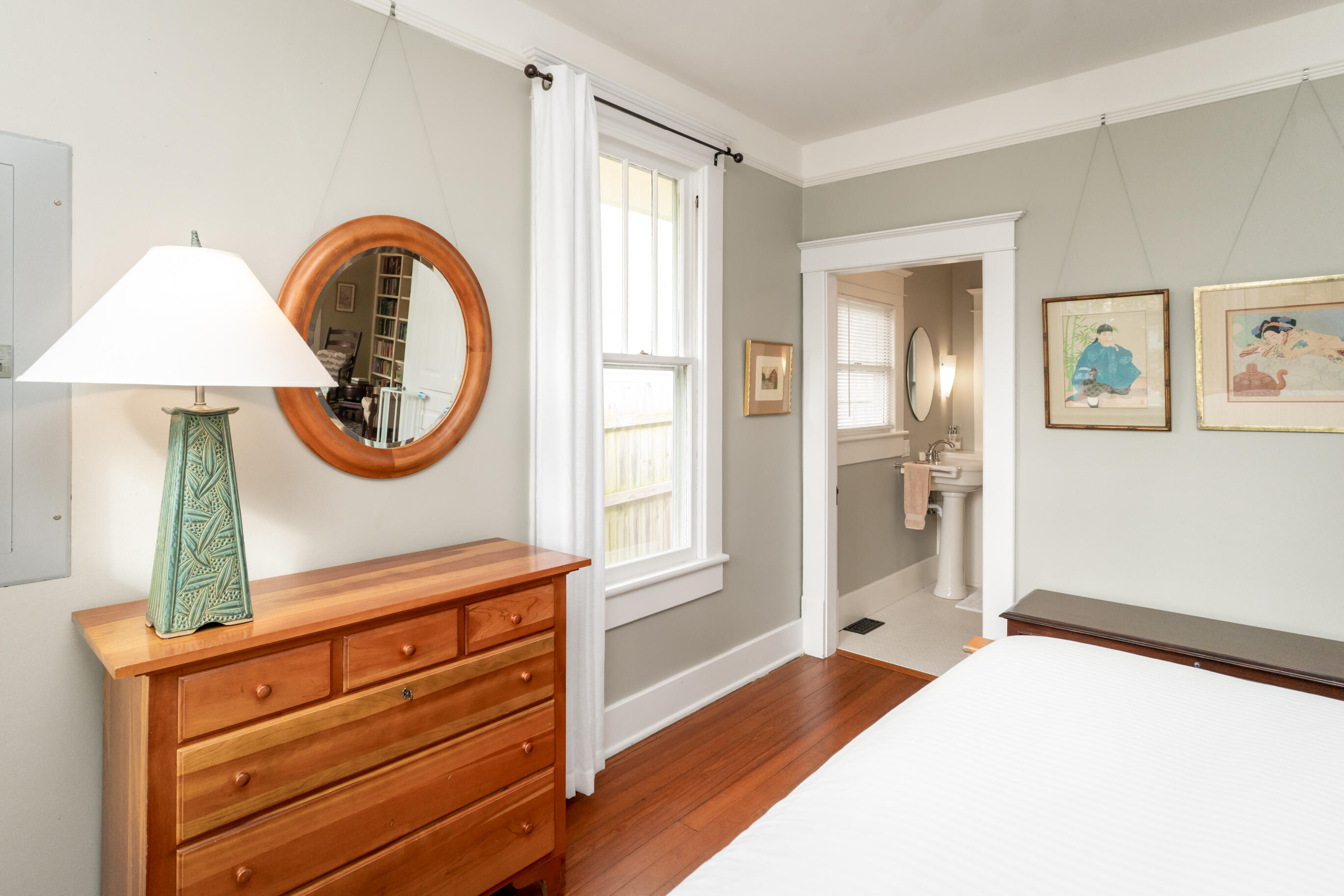 1009 Winthrop Street