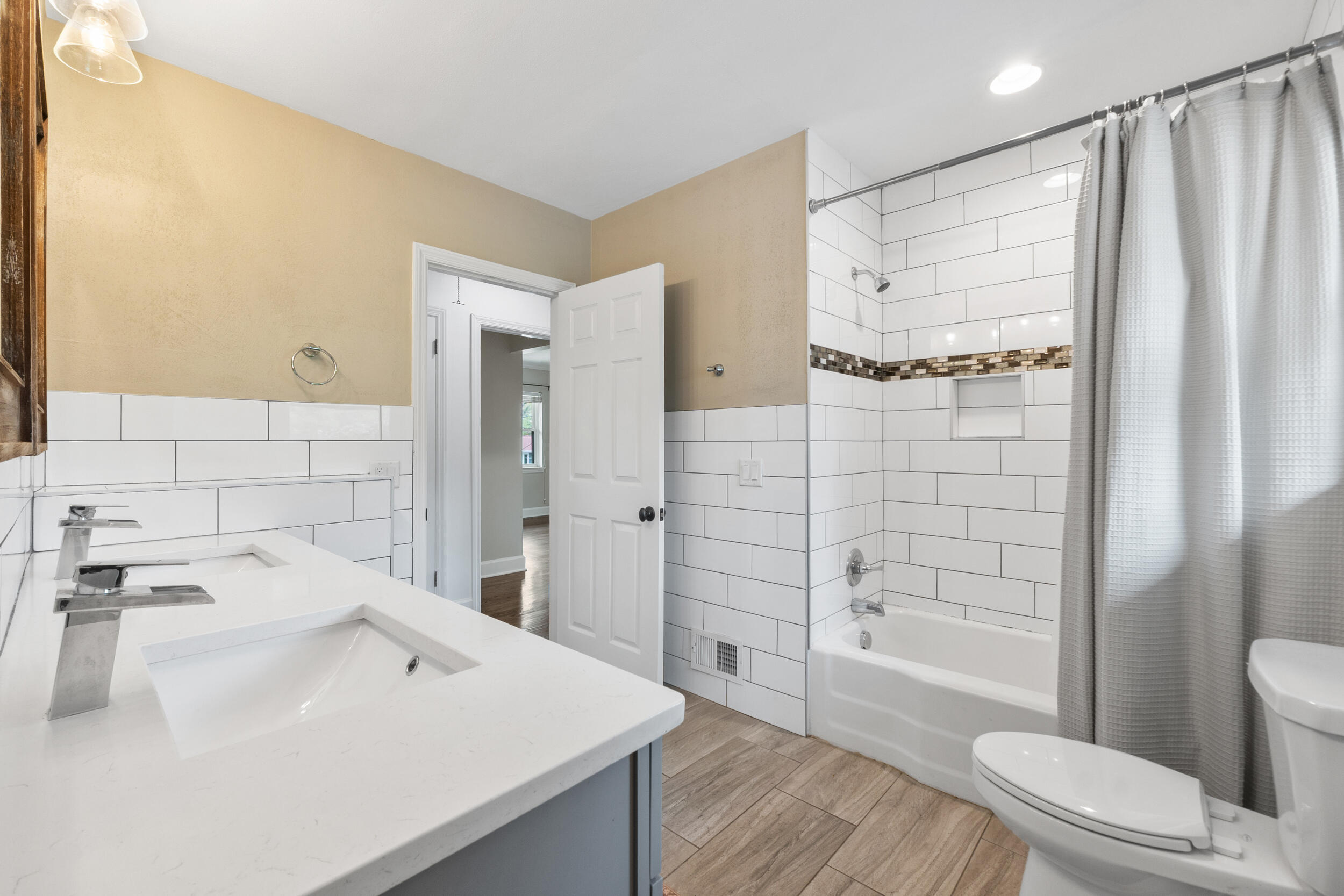1715 Hixson Pike