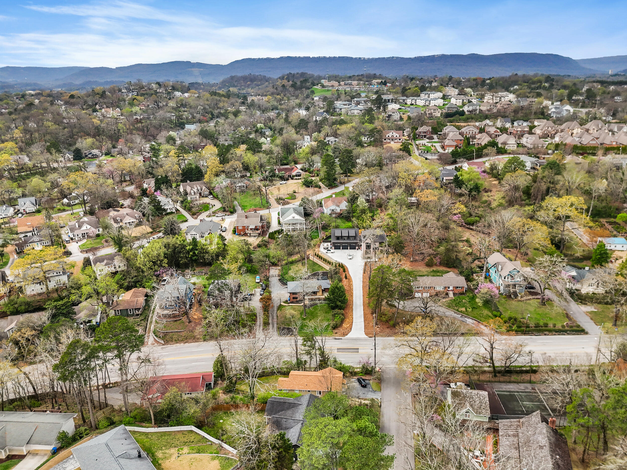 1715 Hixson Pike