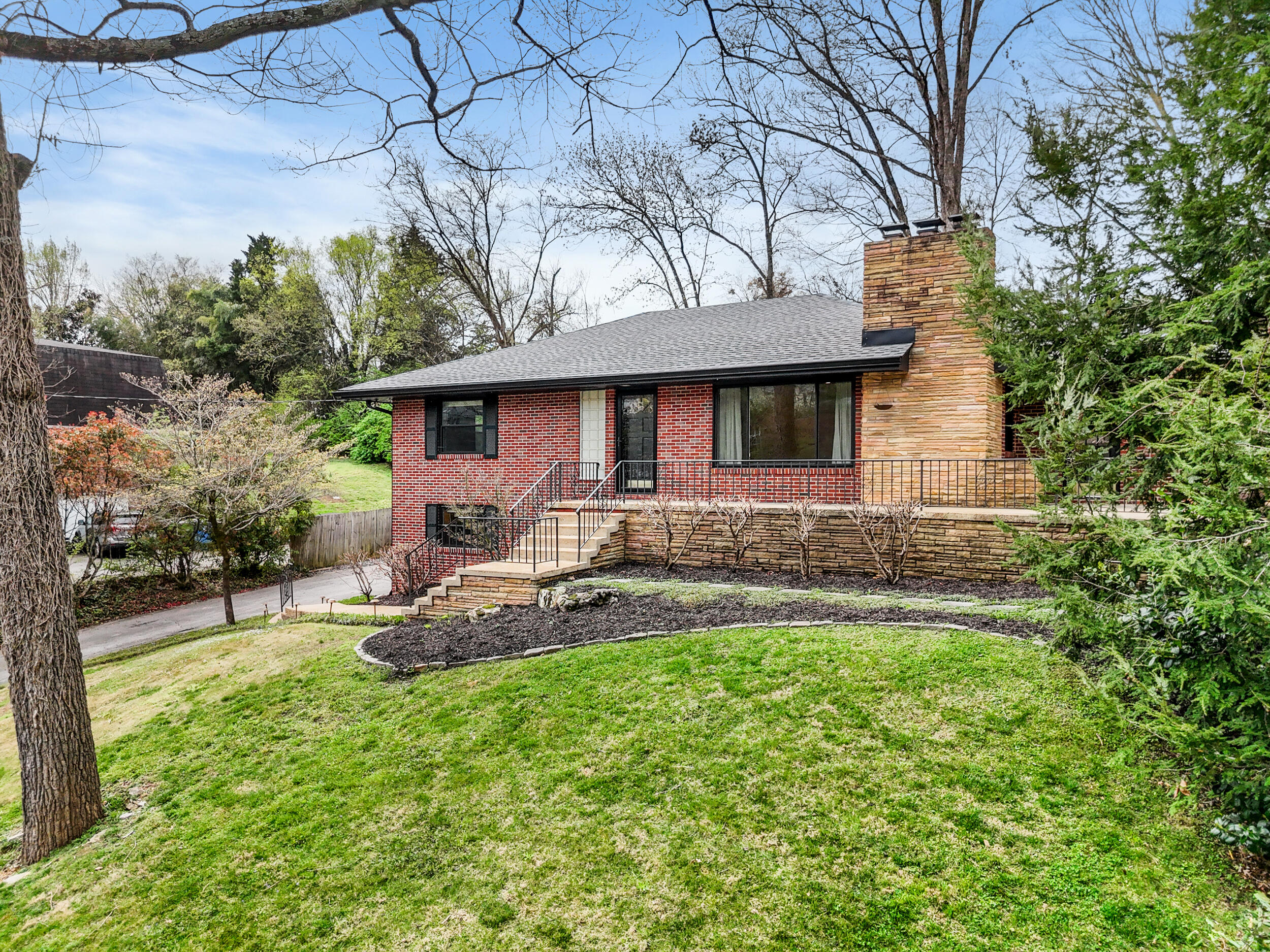 1715 Hixson Pike