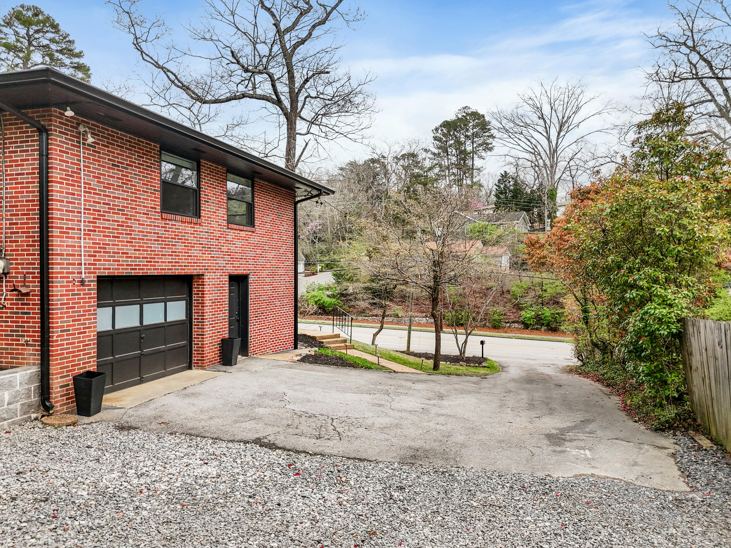 1715 Hixson Pike