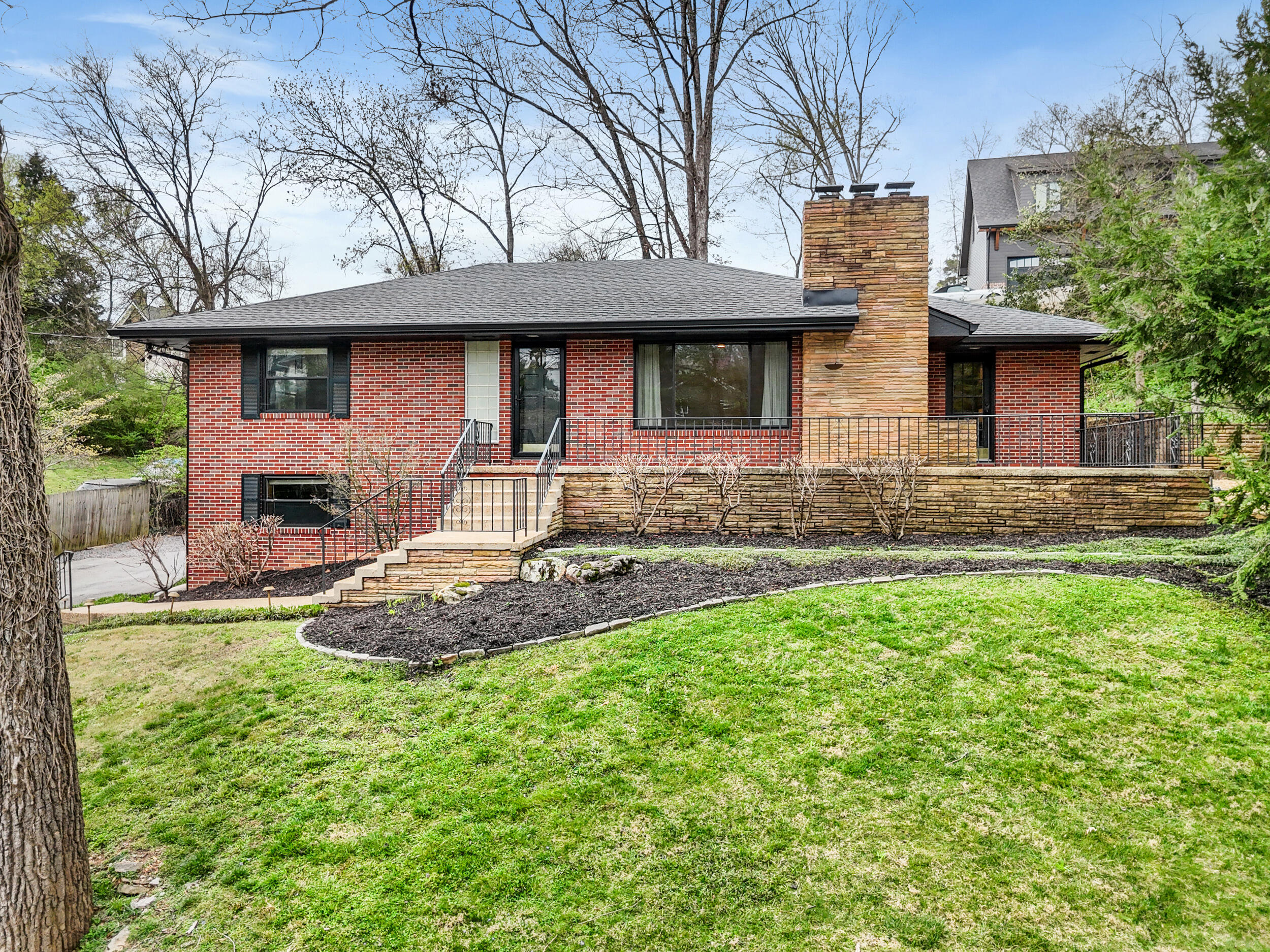 1715 Hixson Pike
